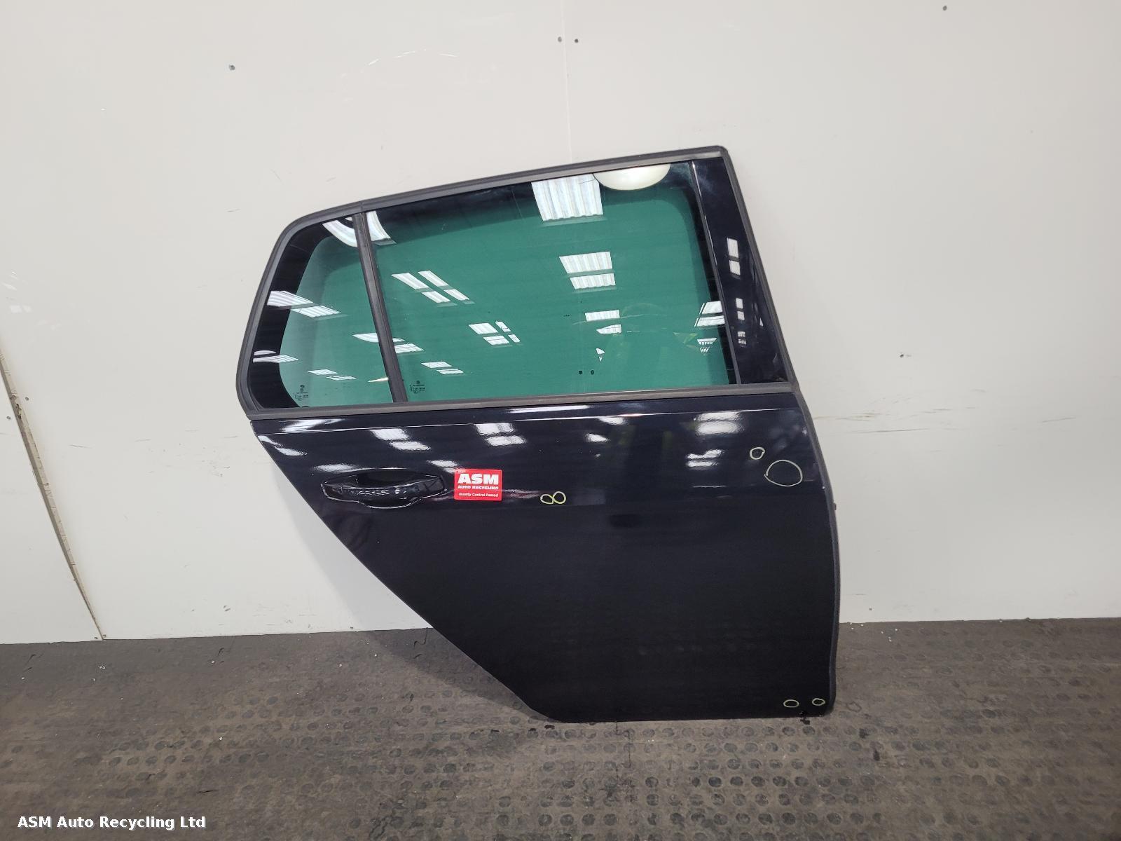 View Auto part R Rear Door Volkswagen Golf 2017