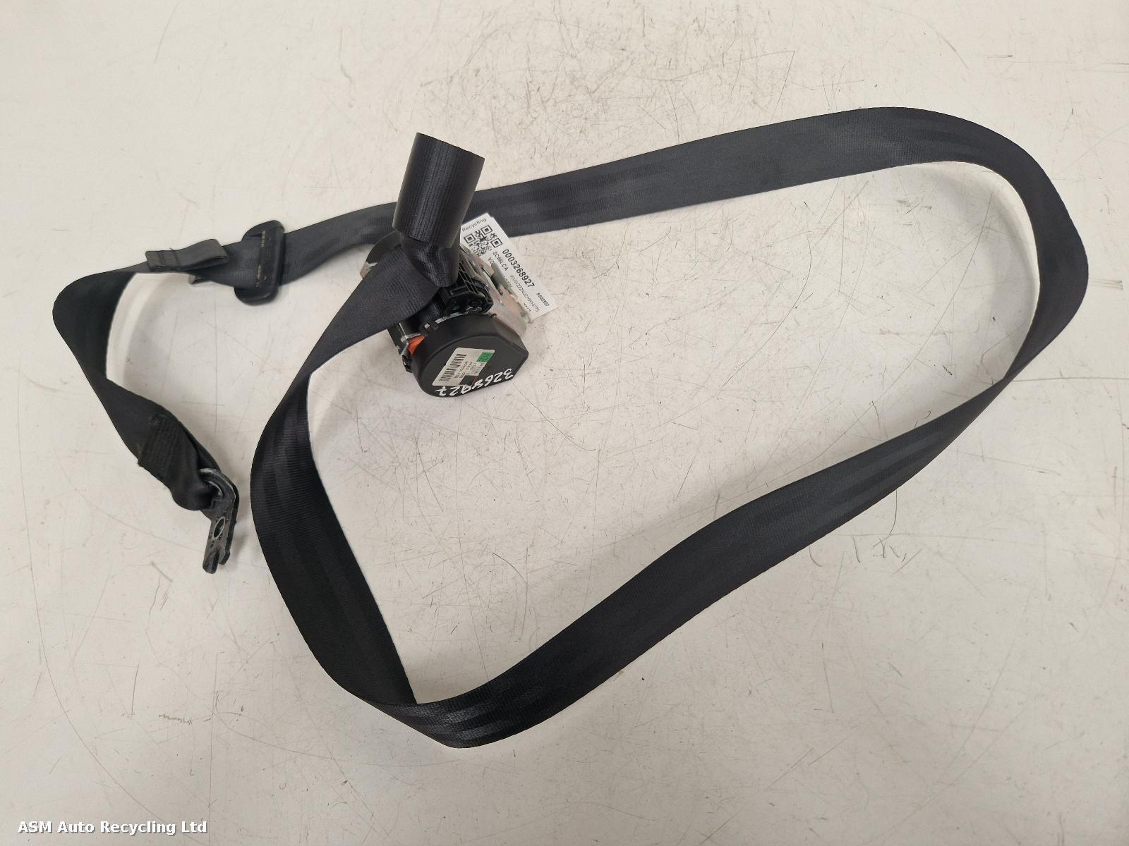View Auto part Seat Belt Volkswagen Golf 2017