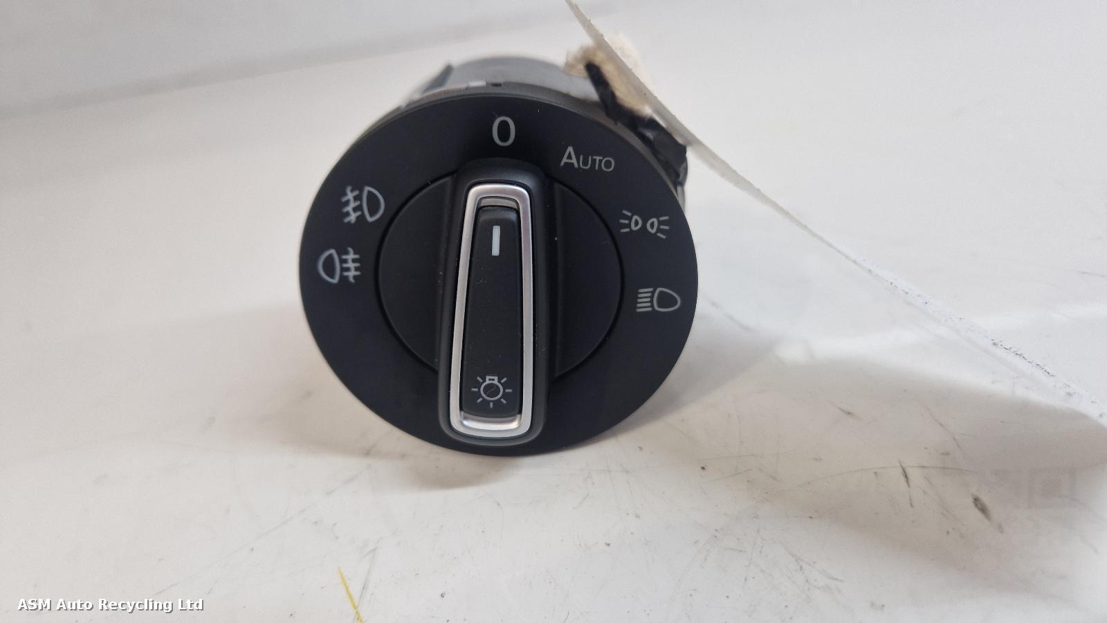 View Auto part Headlight Switch Volkswagen Golf 2017