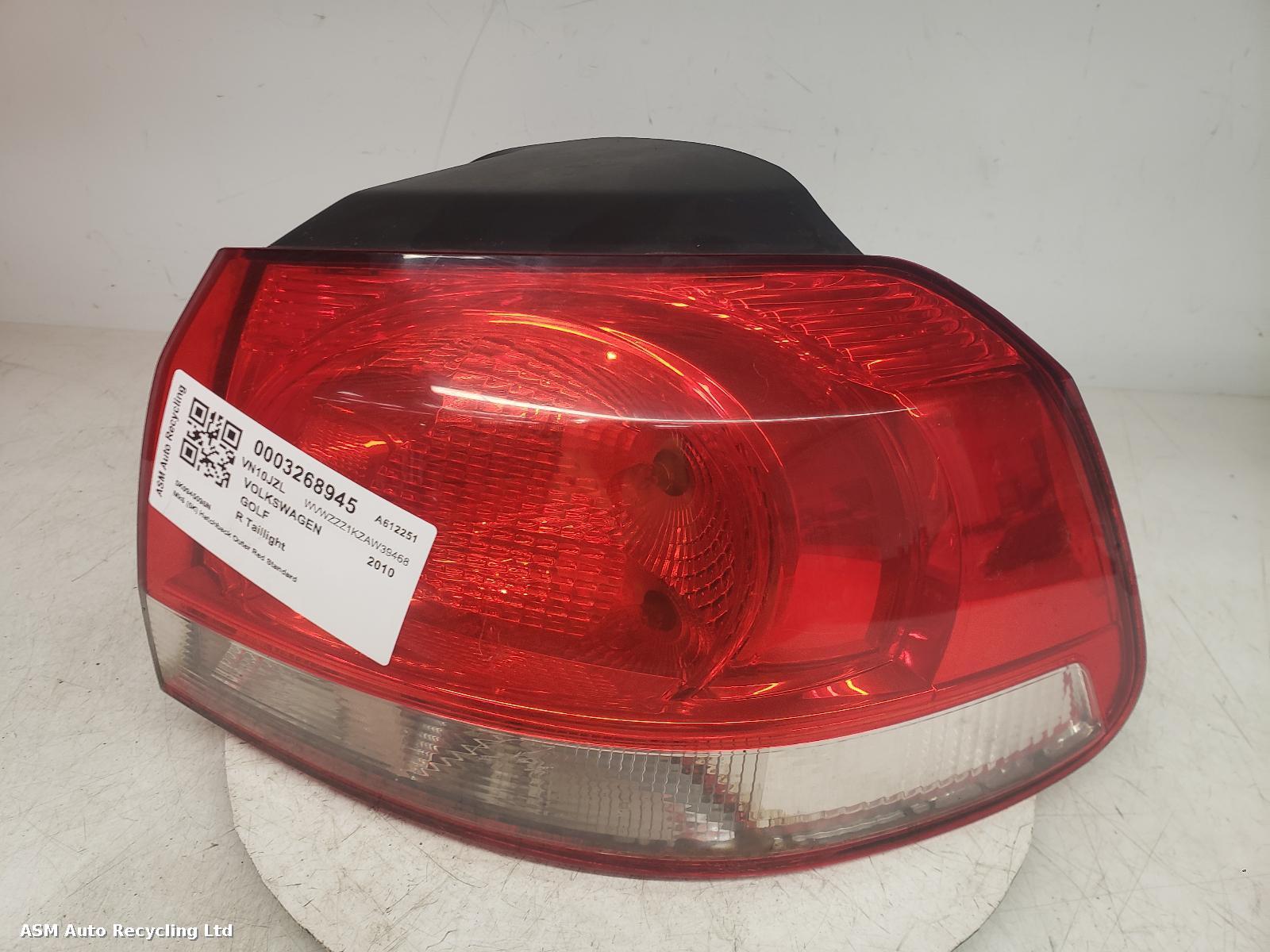 View Auto part R Taillight Volkswagen Golf 2010
