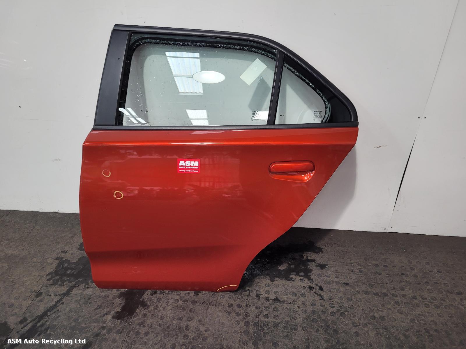 View Auto part L Rear Door Mg Mg3 2019