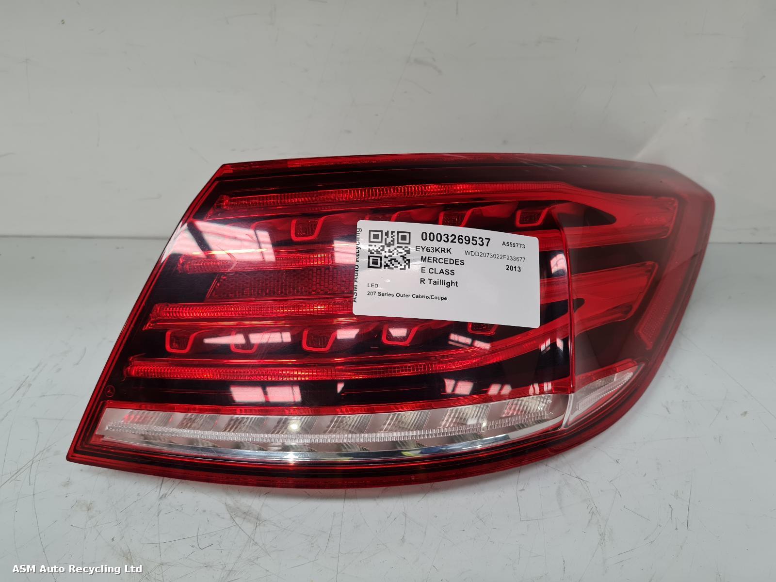 View Auto part R Taillight Mercedes E Class 2013