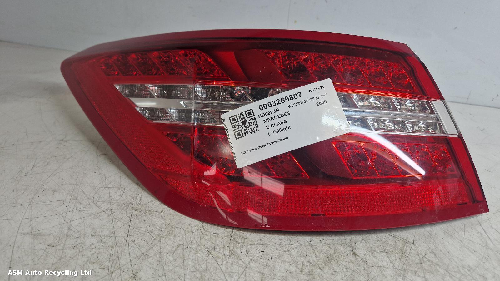 View Auto part L Taillight Mercedes E Class 2009