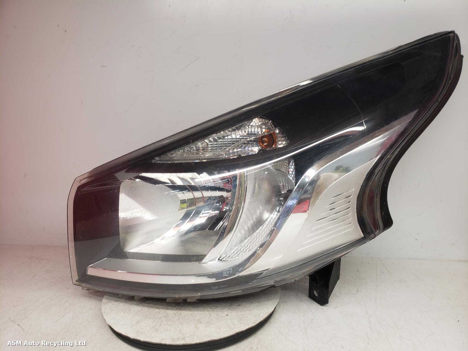 View Auto part L Headlamp Renault Trafic 2015