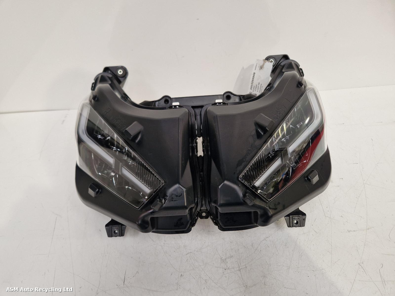 View Auto part Headlamp Honda X-adv 750 2020