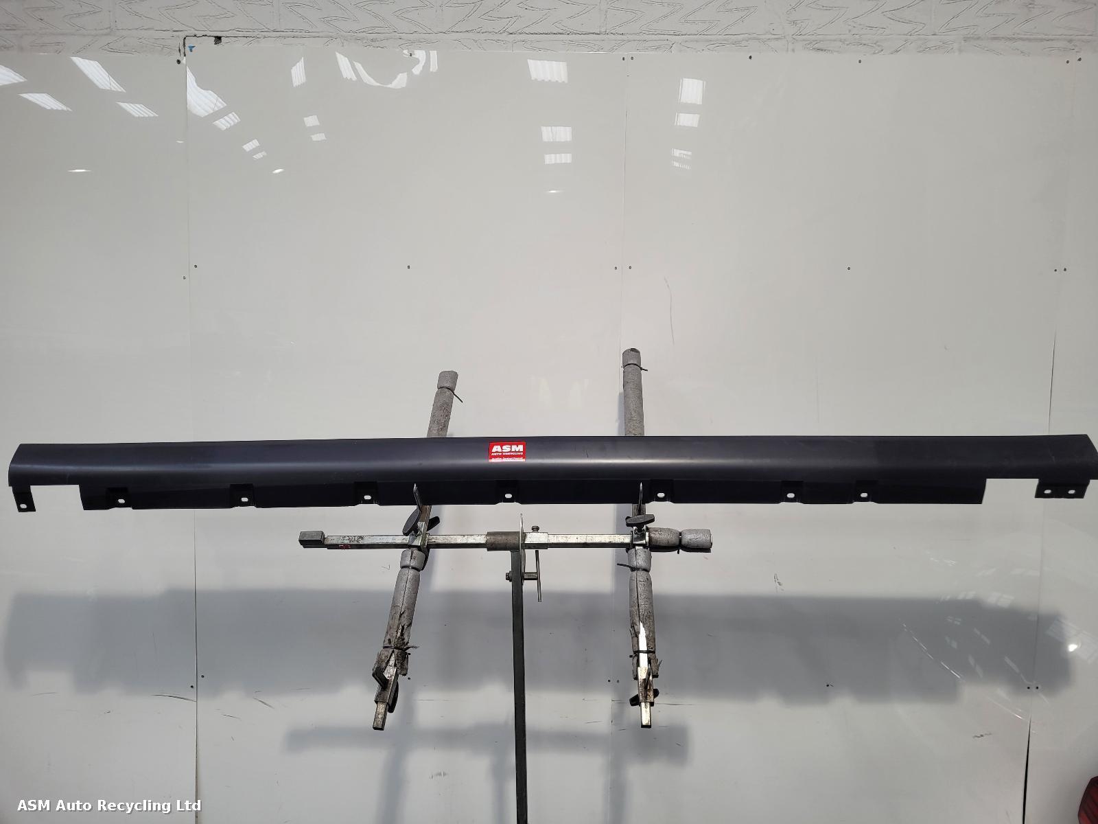 View Auto part Side Skirt Rolls-royce Ghost 2013