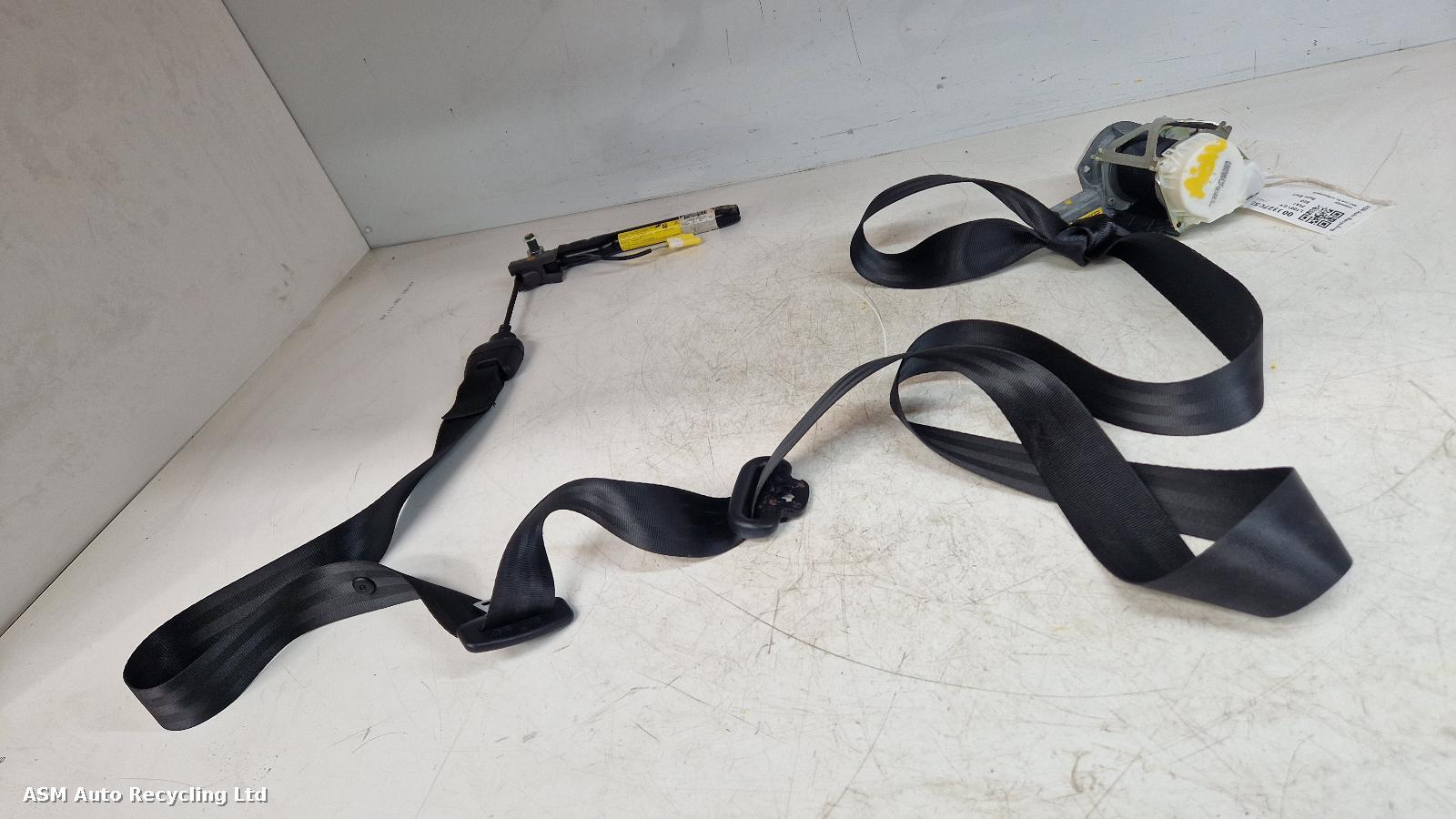 View Auto part Seat Belt Fiat 500 2012