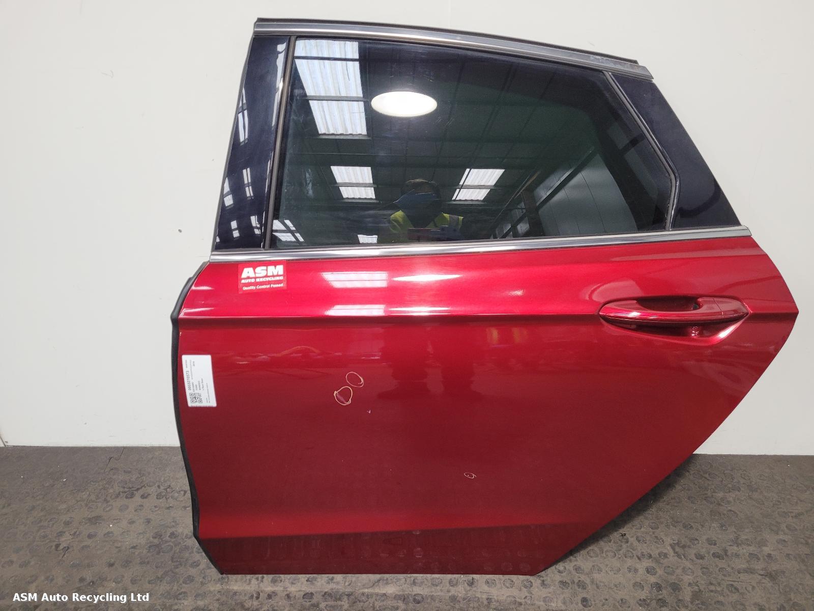 View Auto part L Rear Door Ford Mondeo 2016