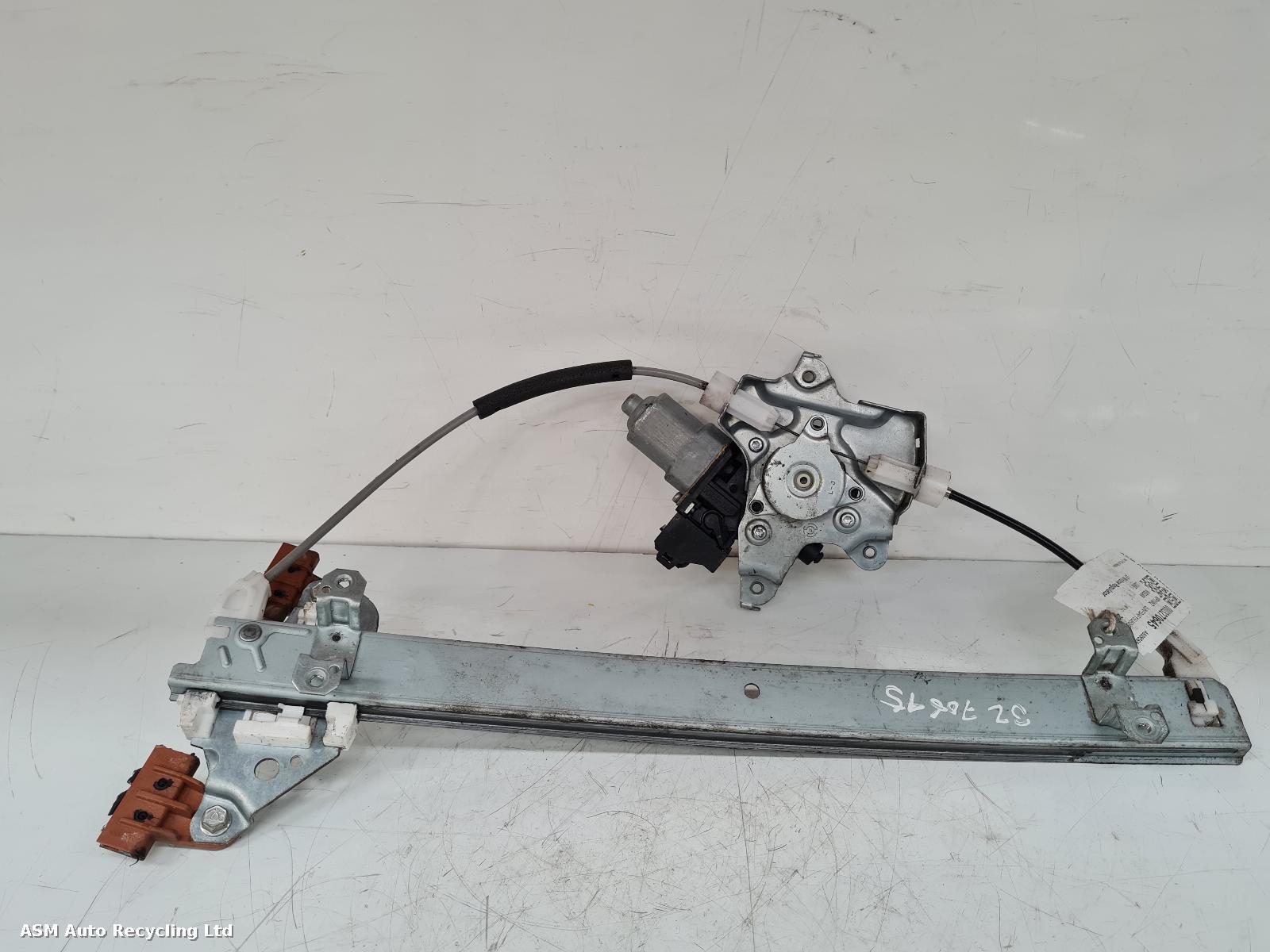 View Auto part LF Window Regulator Nissan Juke 2011