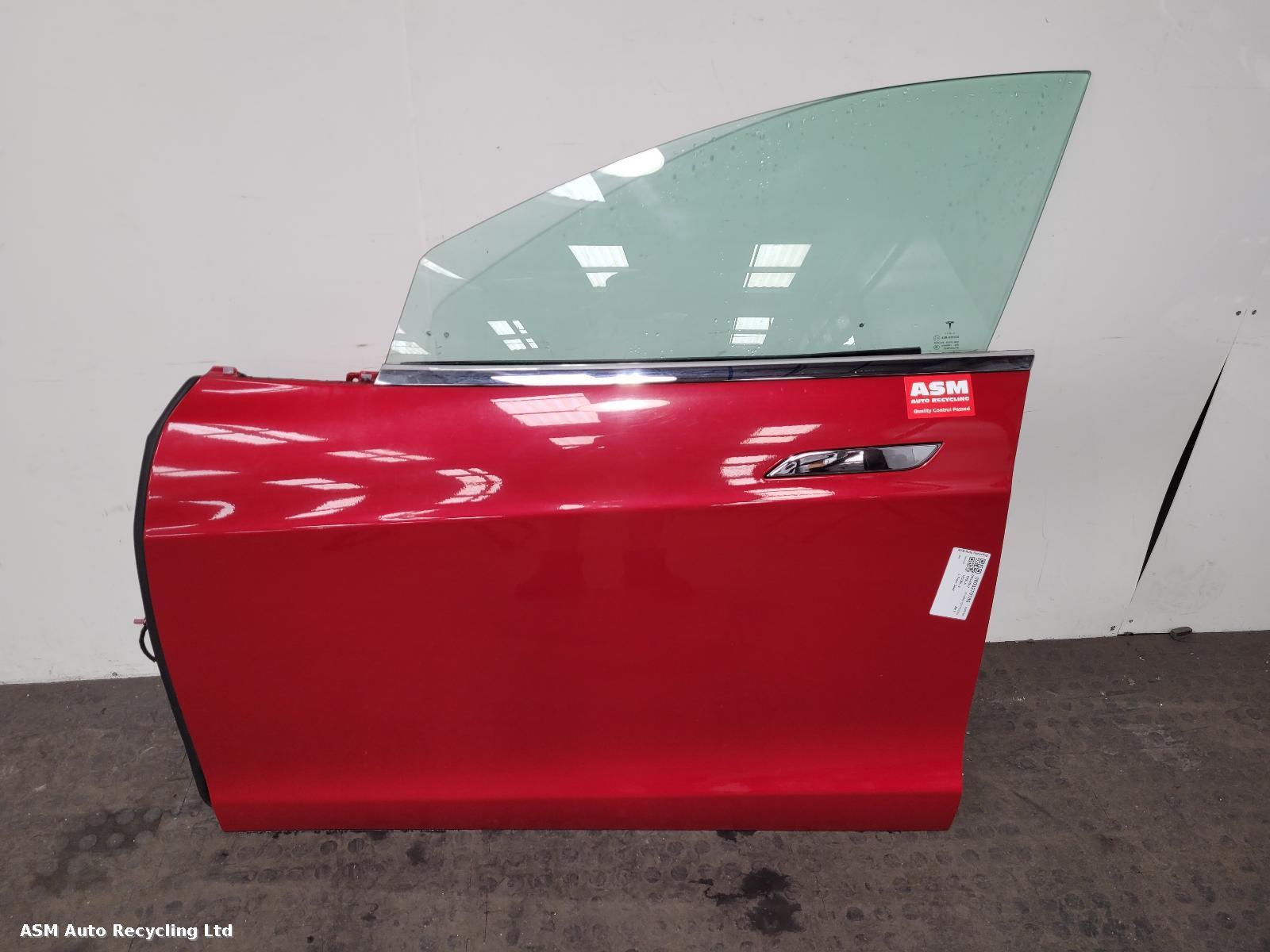 View Auto part L Front Door Tesla Model S 2015