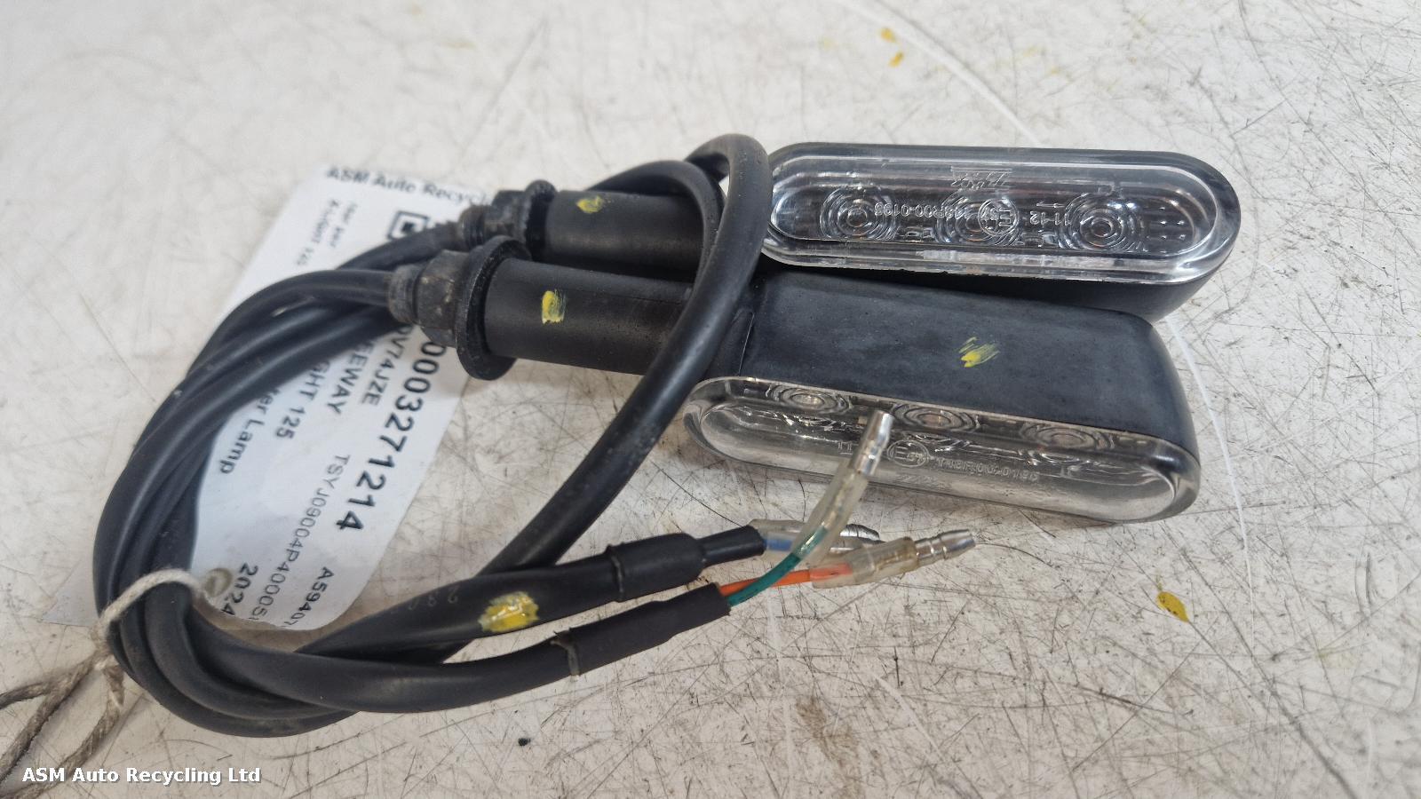 View Auto part L Repeater Lamp Keeway X-light 125 2024