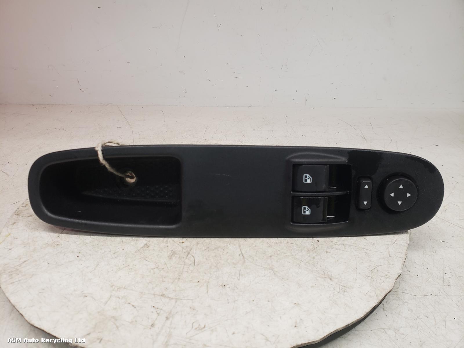 View Auto part Elect. Window Switch Fiat Punto 2013