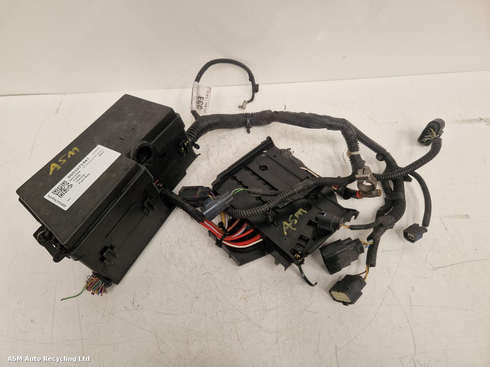 View Auto part Fuse Box Ford Focus 2015