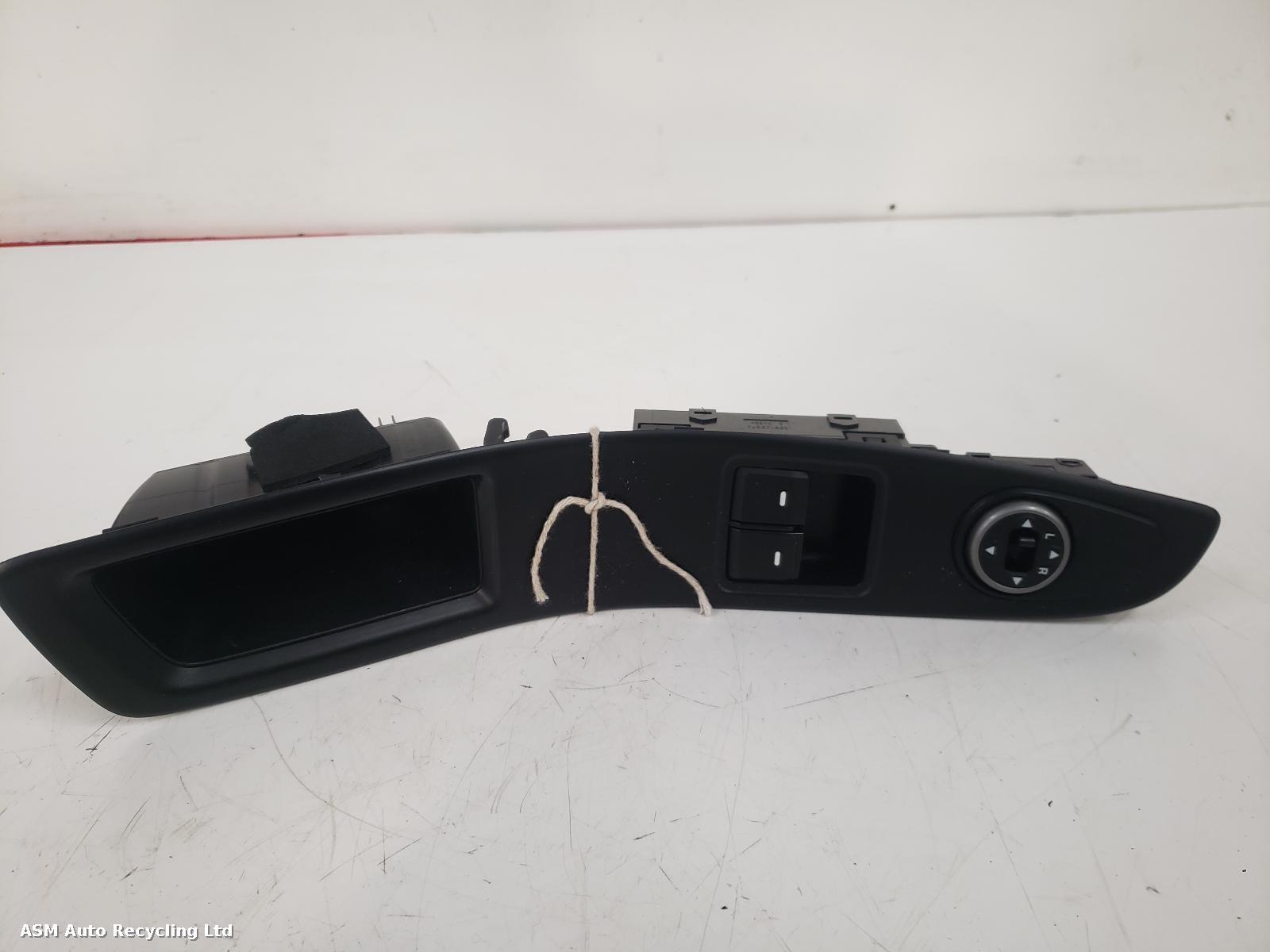 View Auto part Elect. Window Switch Hyundai I20 2019