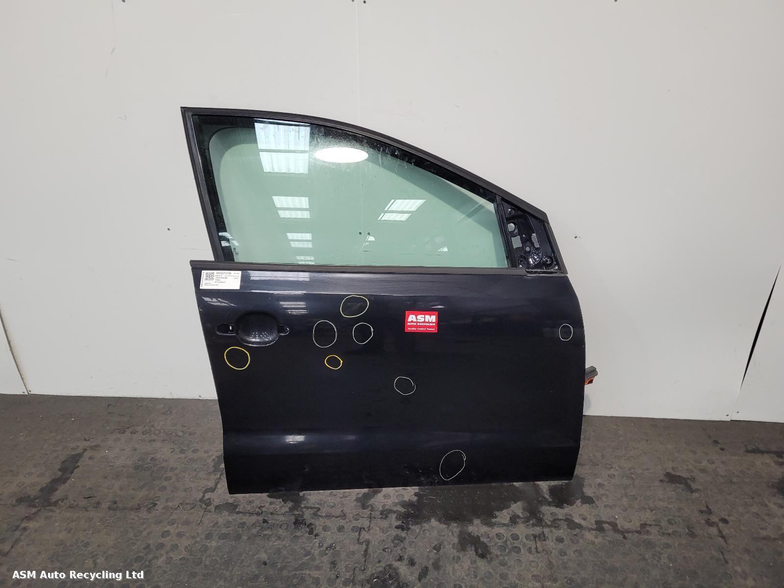 View Auto part R Front Door Volkswagen Polo 2013