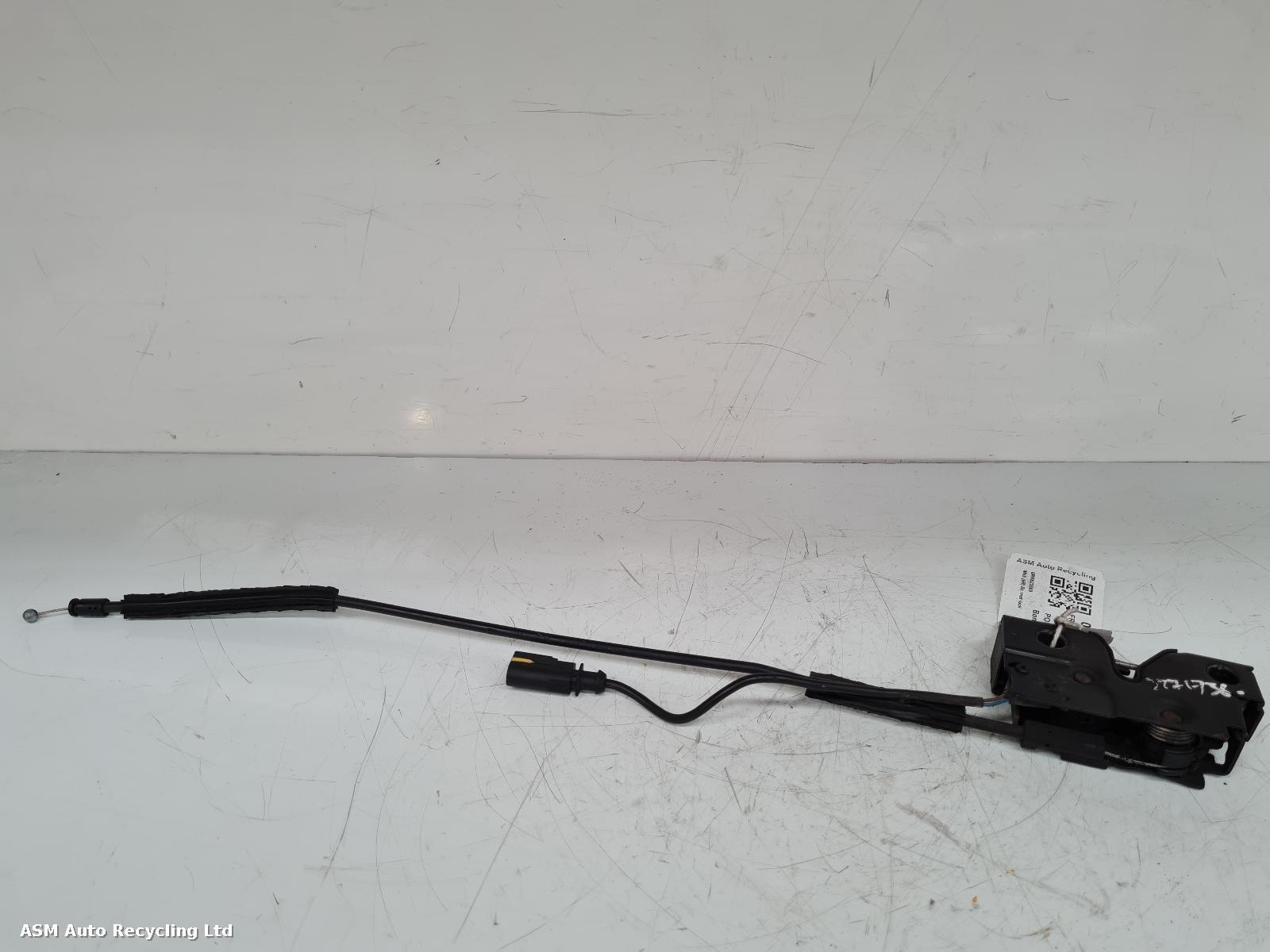 View Auto part Bonnet Latch Volkswagen Polo 2013