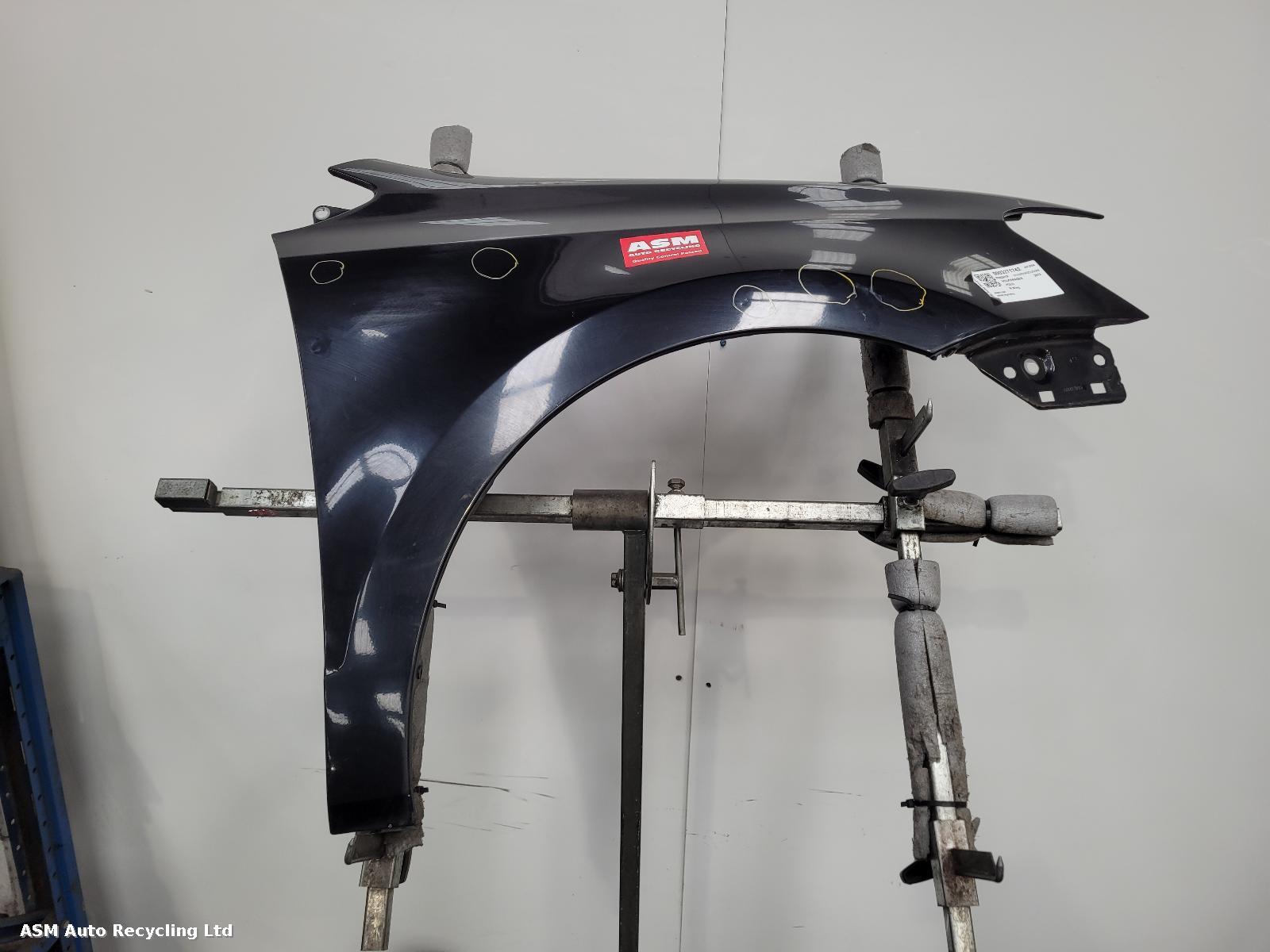 View Auto part R Wing Volkswagen Polo 2013