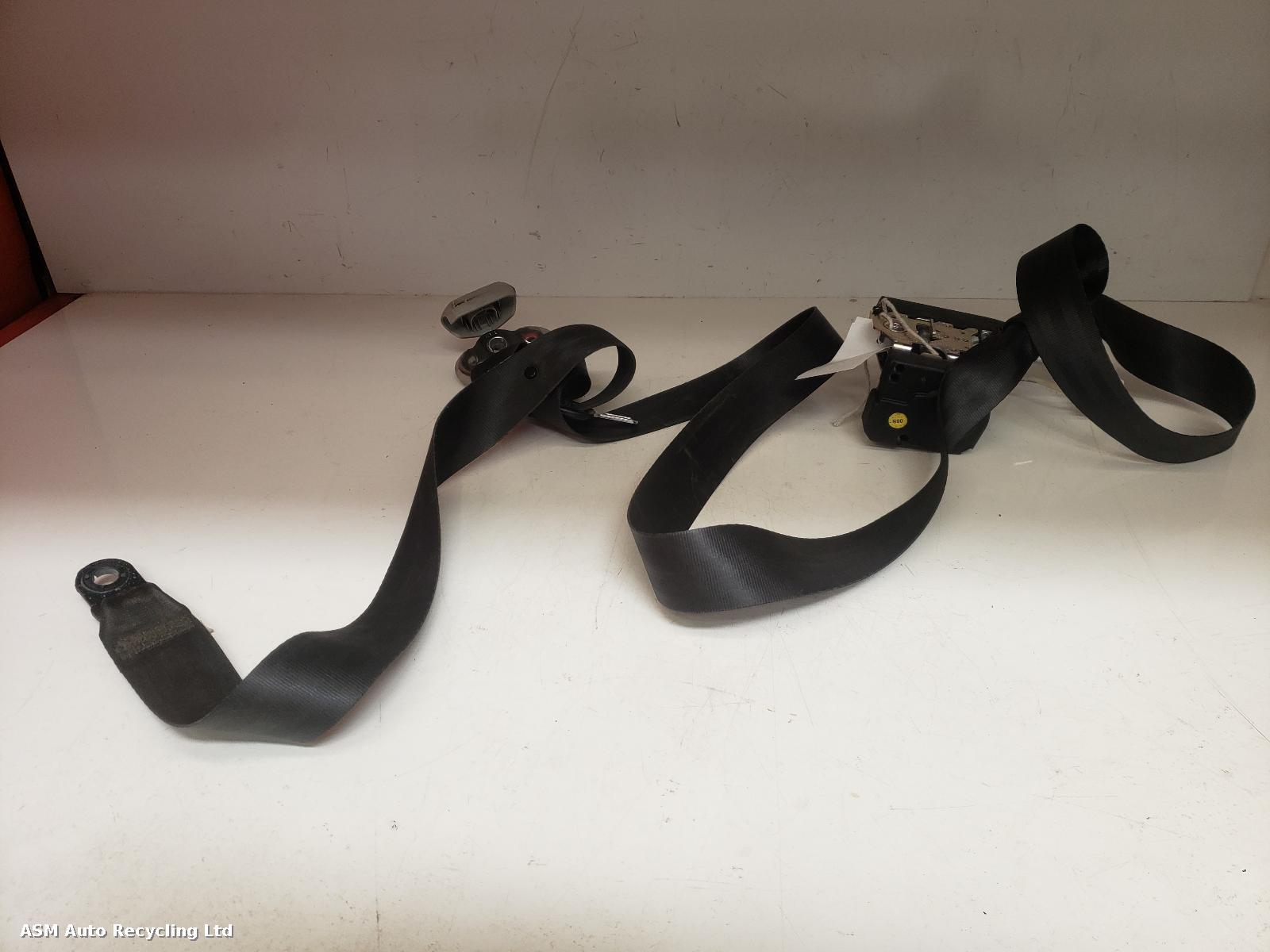 View Auto part Seat Belt Volkswagen Caddy 2014