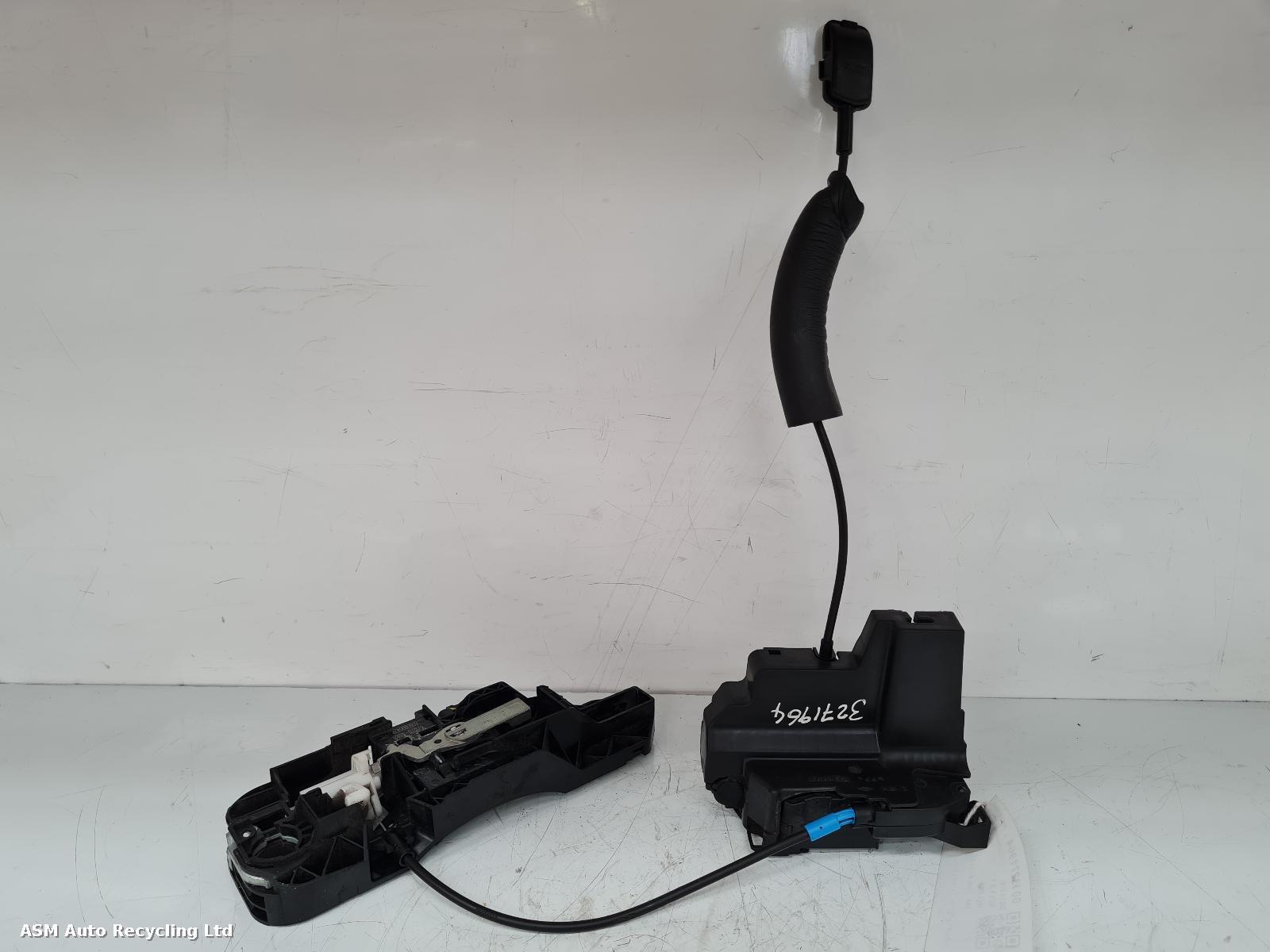 View Auto part Door Lock Assembly Renault Megane 2013