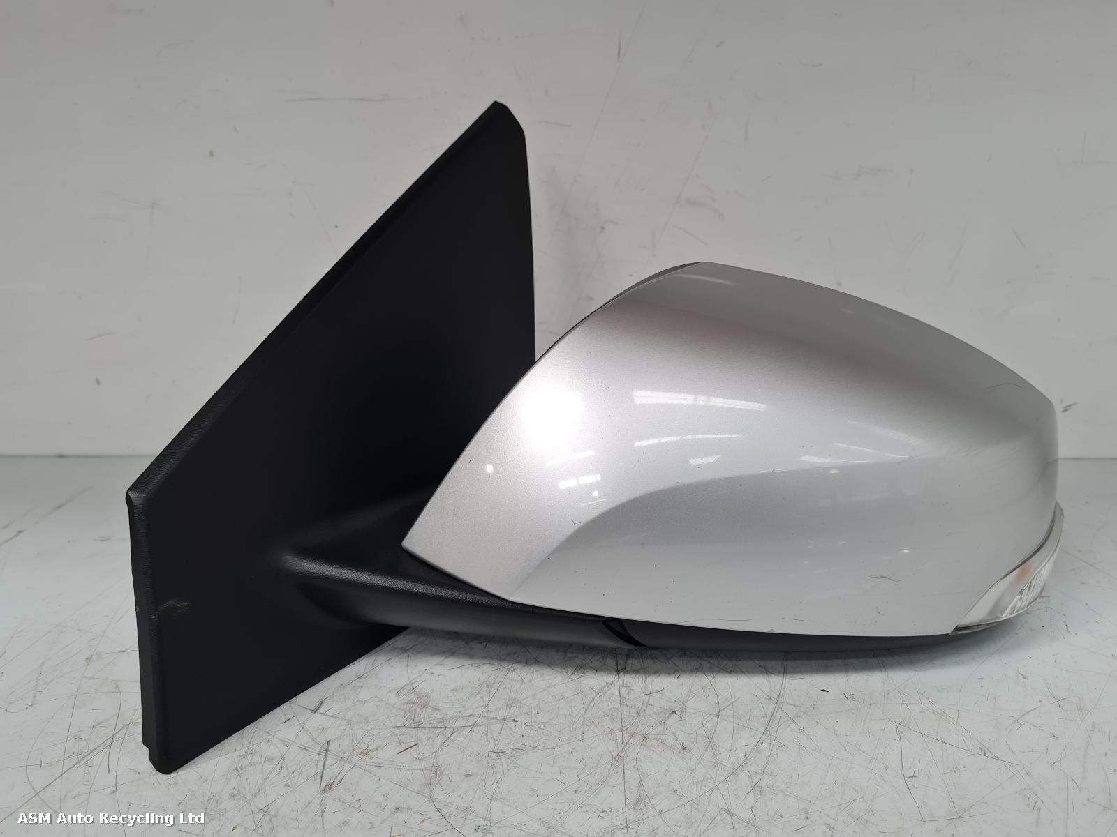 View Auto part L Door Mirror Renault Megane 2013