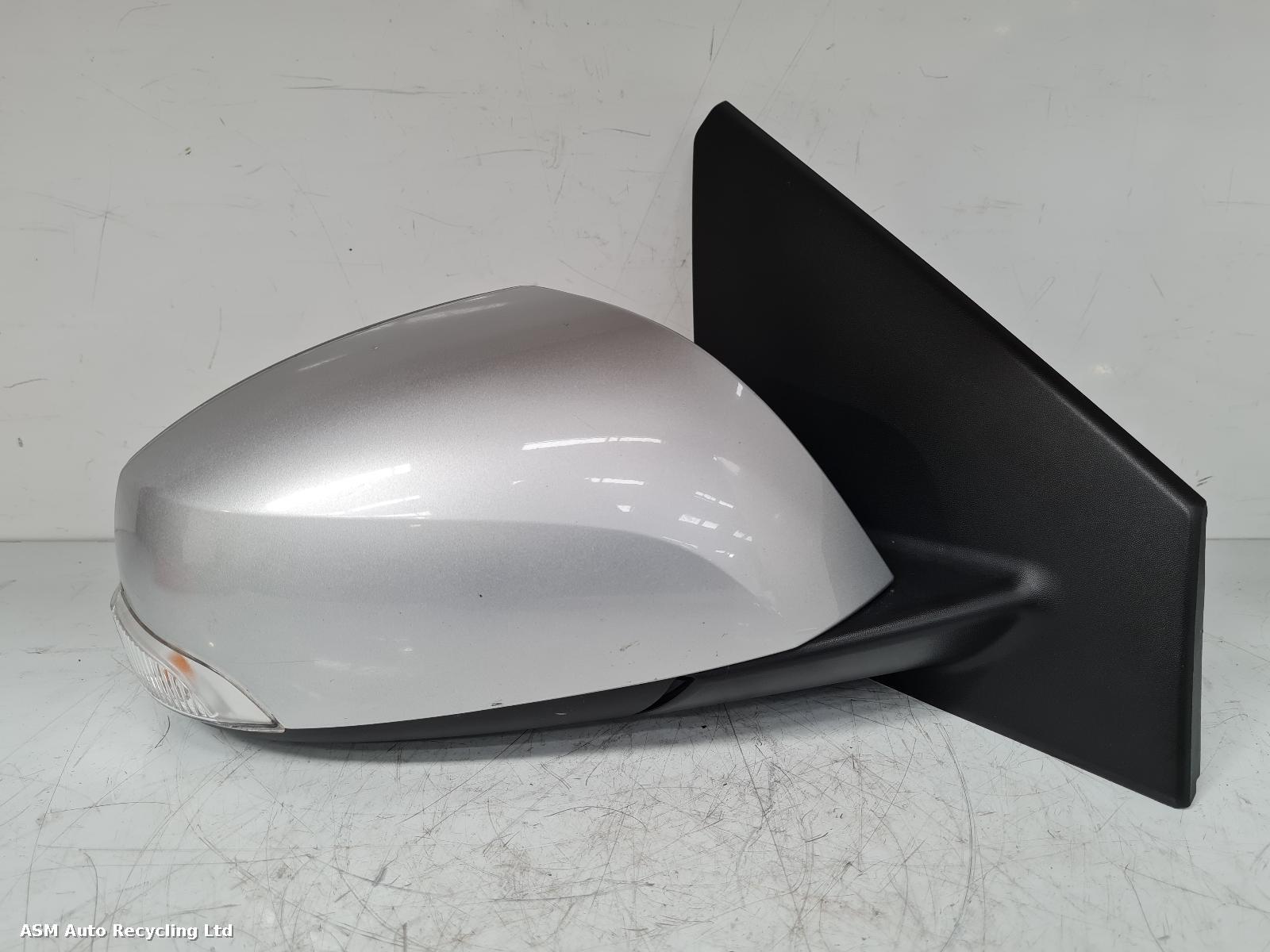 View Auto part R Door Mirror Renault Megane 2013