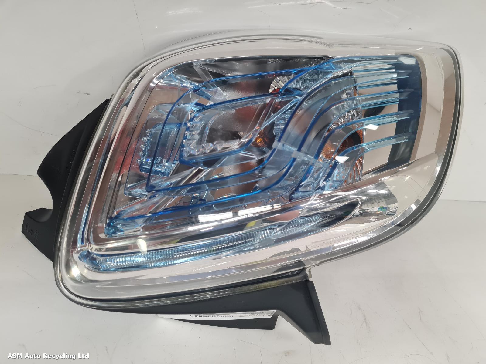View Auto part L Taillight Renault Zoe 2016