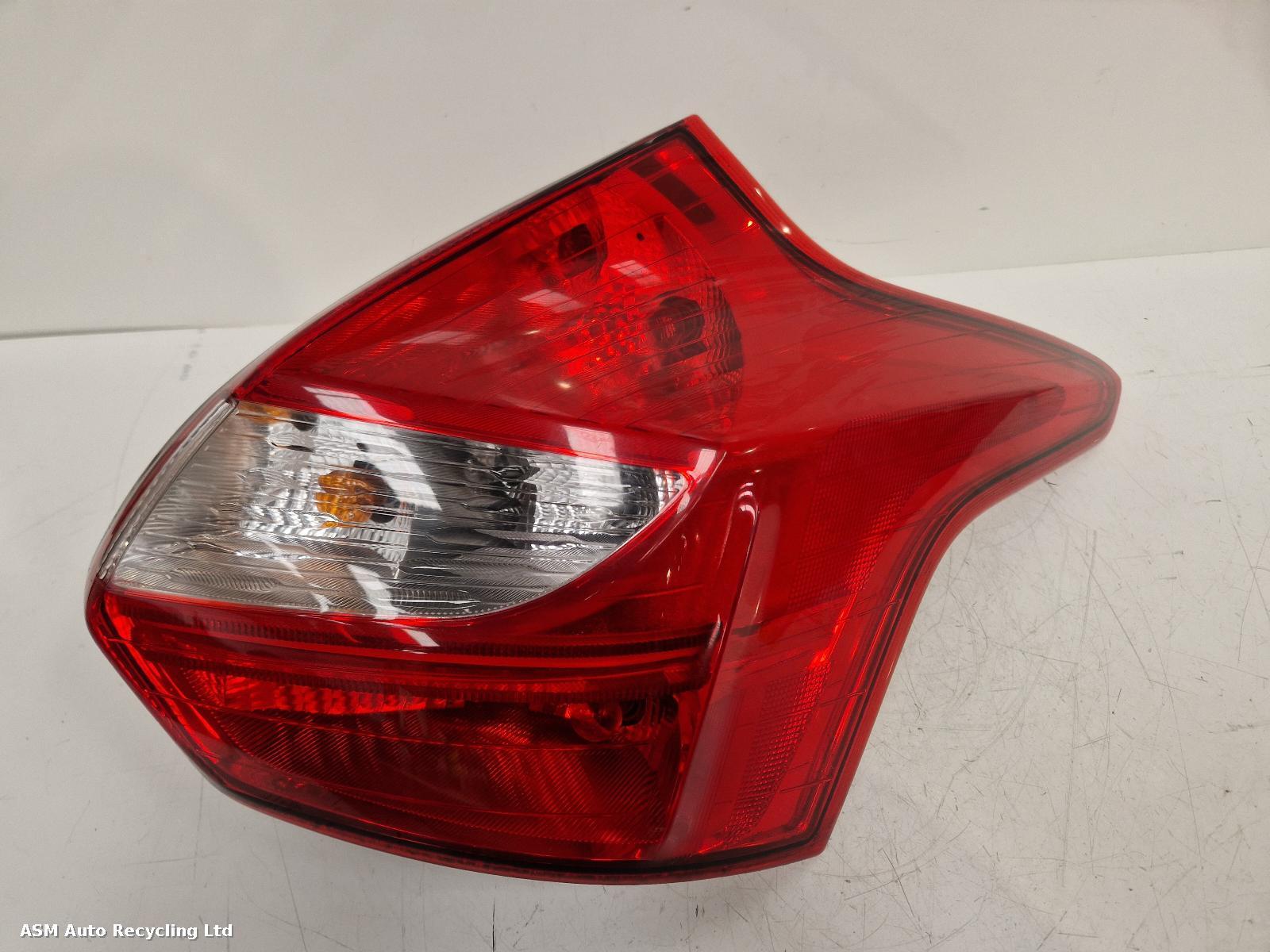 View Auto part R Taillight Ford Focus 2014