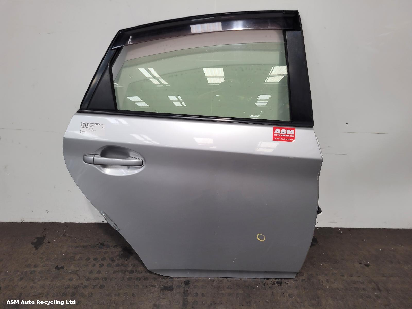 View Auto part R Rear Door Toyota Prius 2014