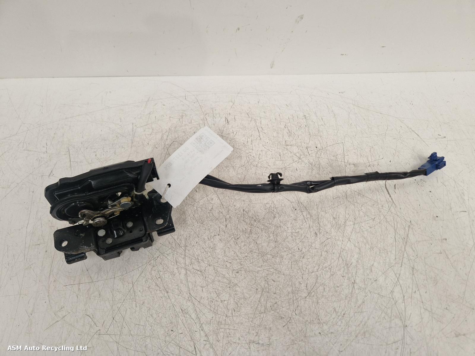 View Auto part Bootlid/Tailgate Lock Toyota Prius 2014
