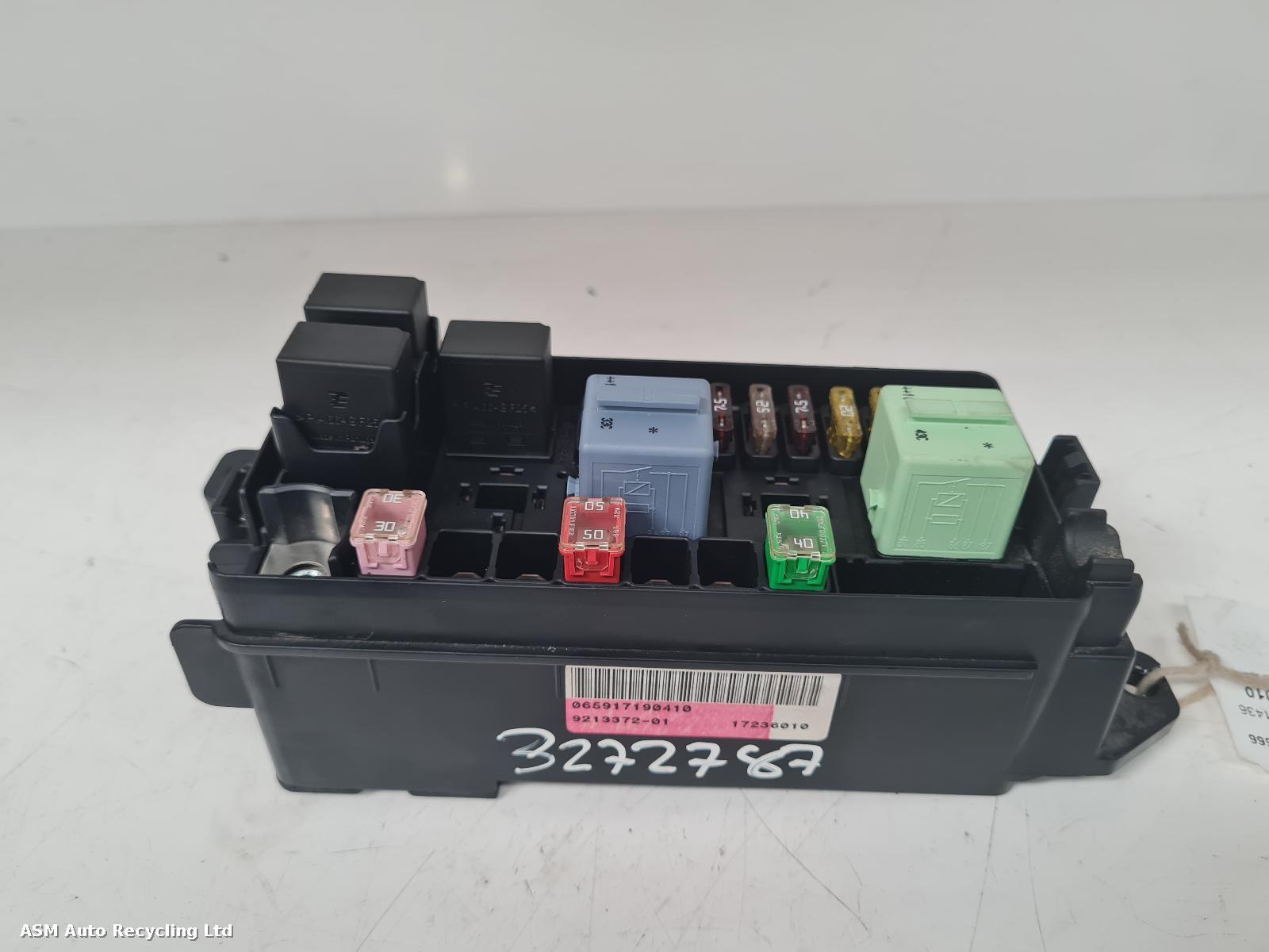 View Auto part Fuse Box Mini (bmw) Mini 2010
