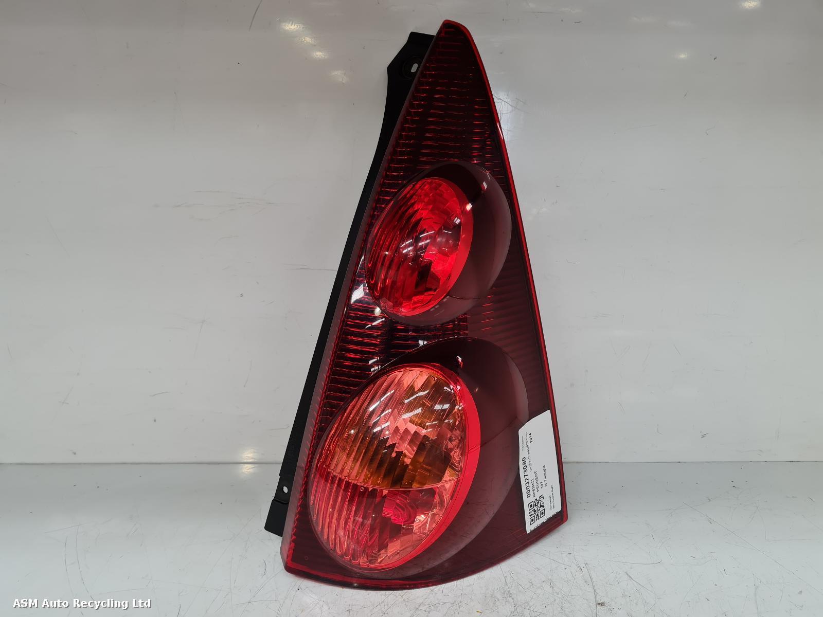 View Auto part R Taillight Peugeot 107 2014