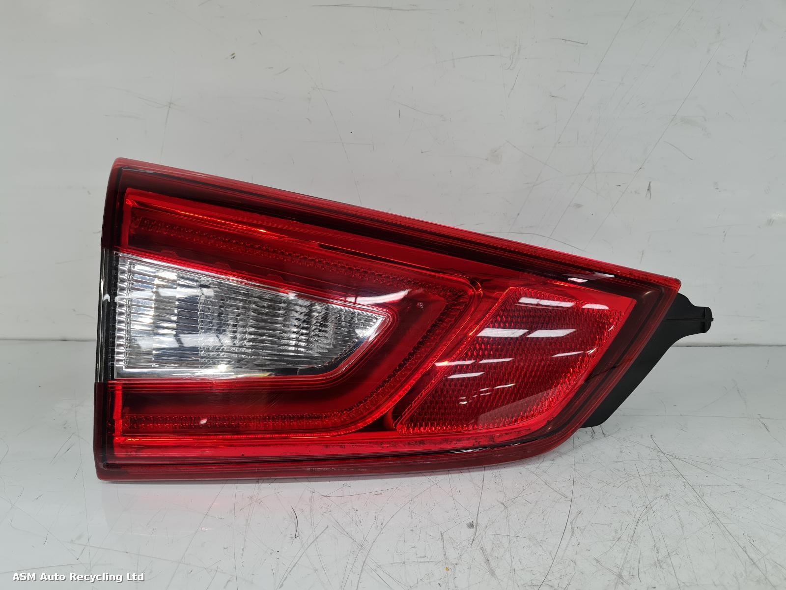 View Auto part L Taillight Nissan Qashqai 2015