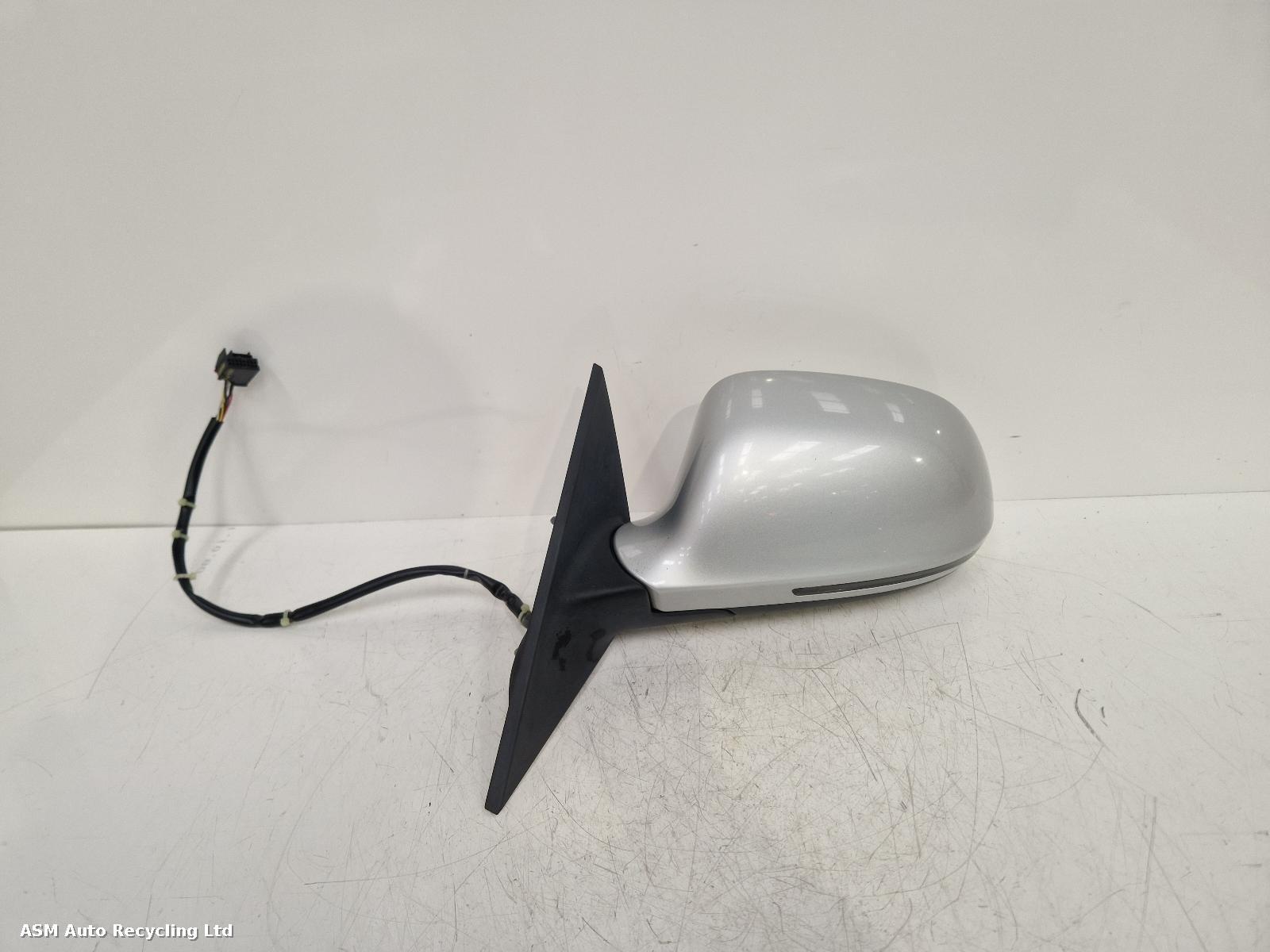 View Auto part L Door Mirror Audi A3 2009