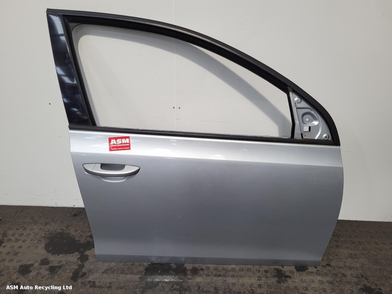 View Auto part R Front Door Volkswagen Golf 2010