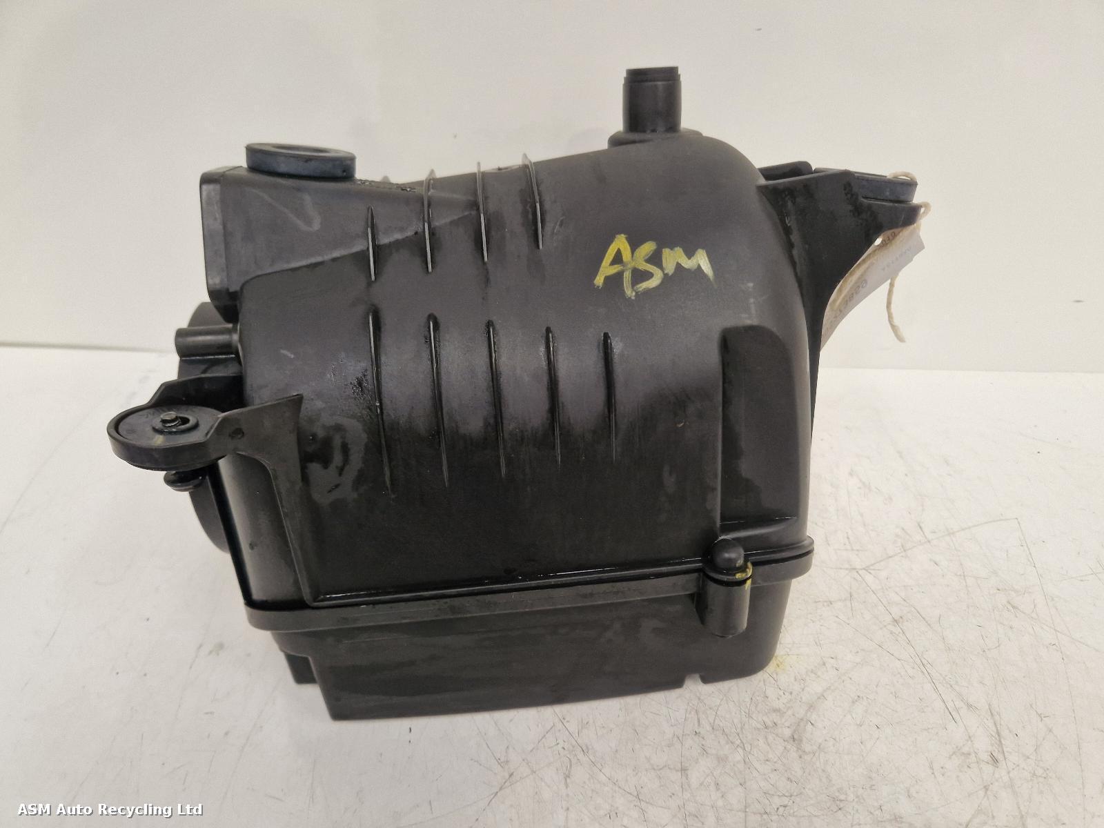 View Auto part Air Cleaner/Box Volkswagen Golf 2010