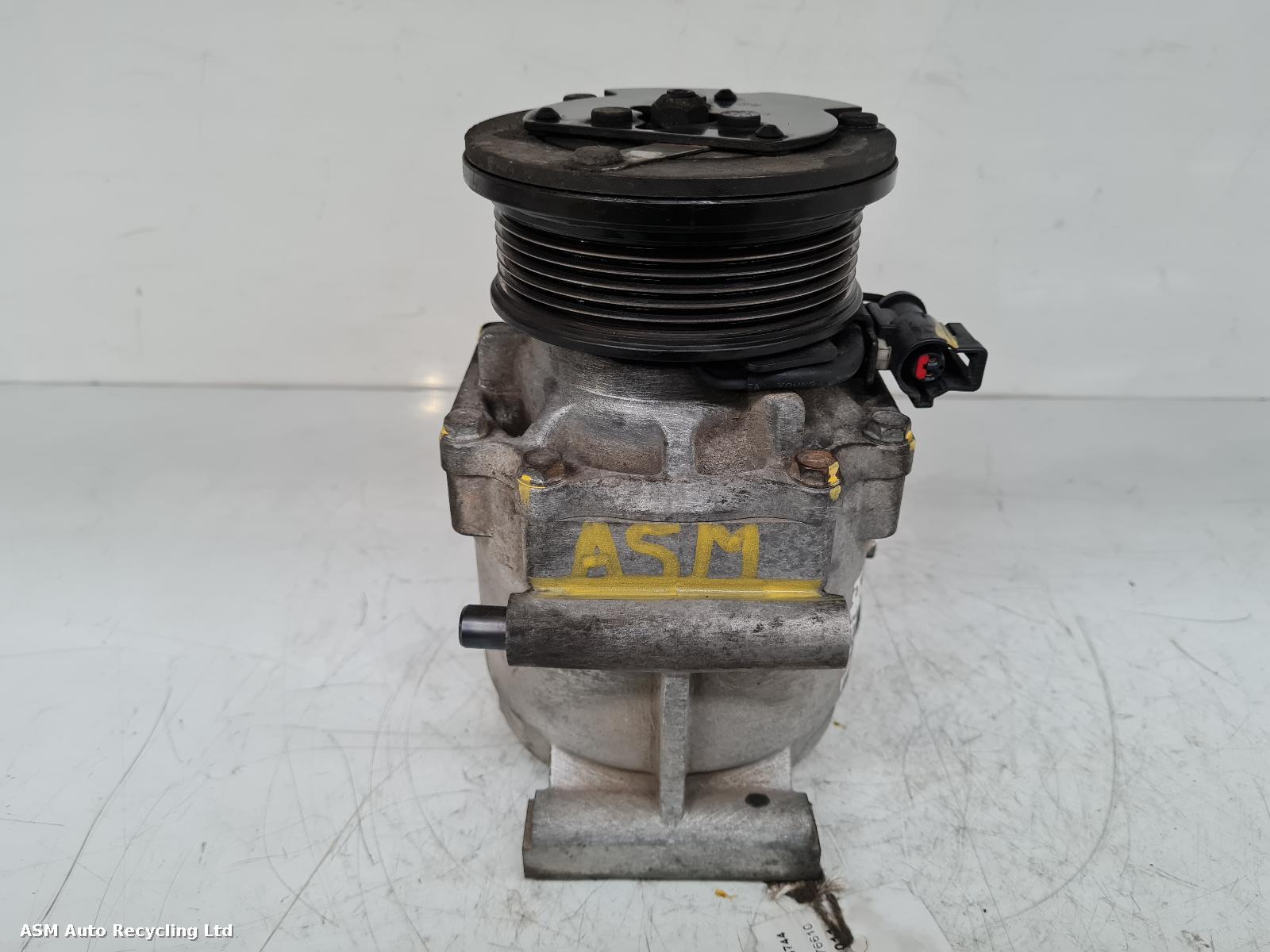 View Auto part Compressor Ford Fiesta 2011