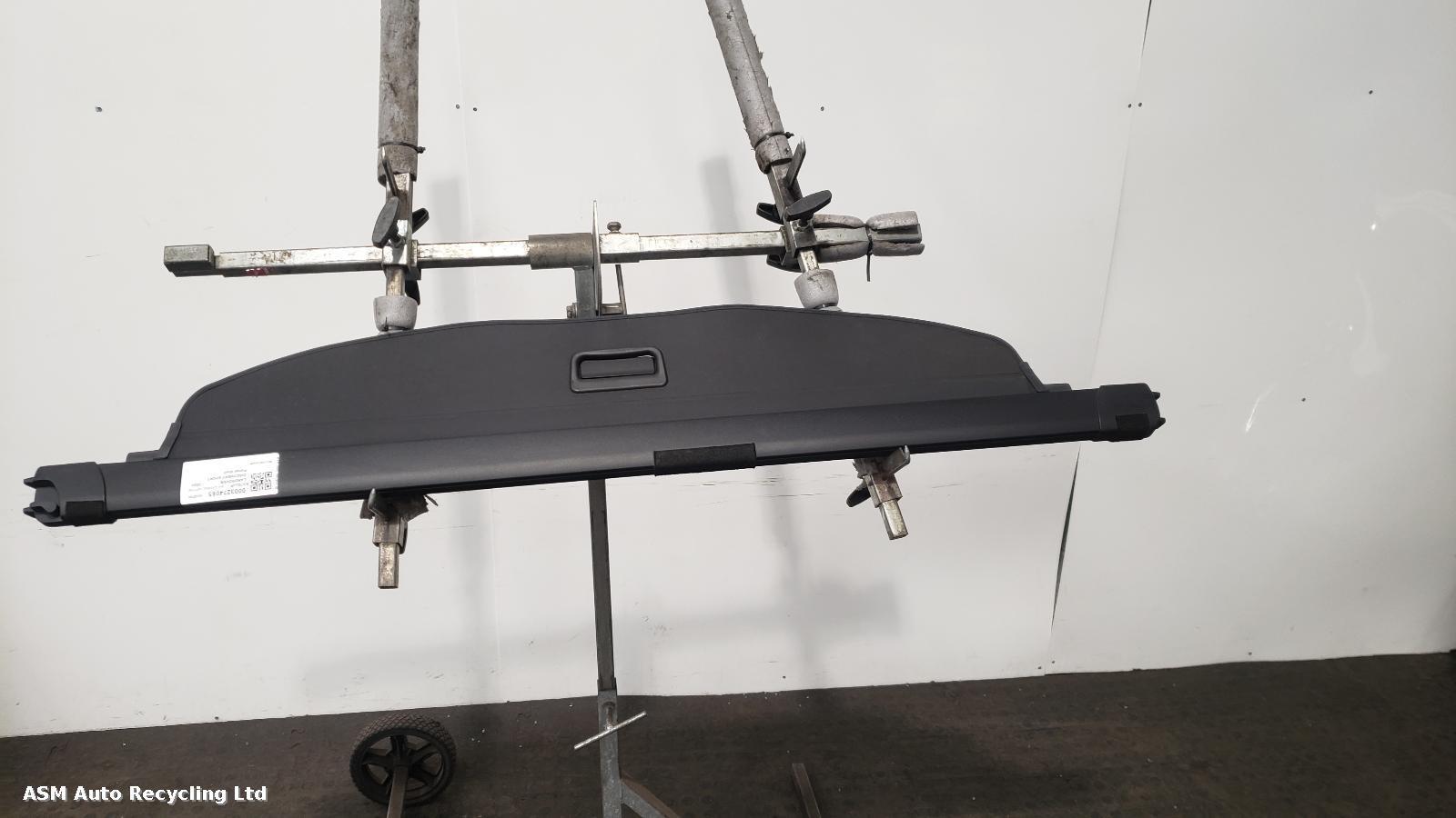 View Auto part Parcel Shelf Land Rover Discovery Sport 2020