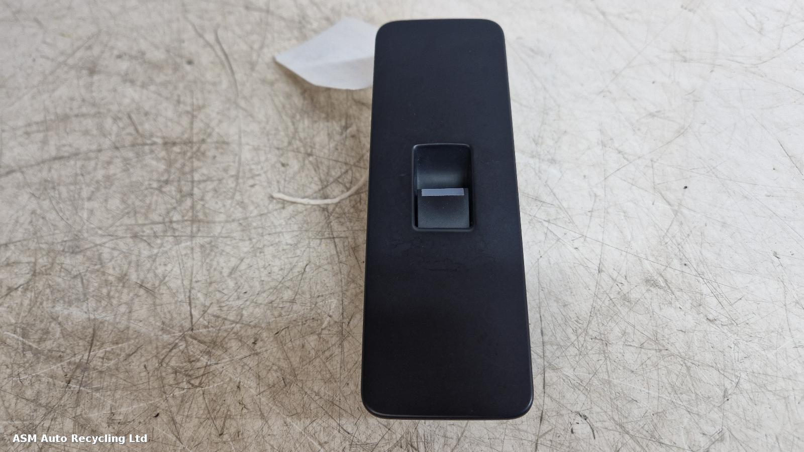 View Auto part Elect. Window Switch Land Rover Discovery Sport 2015