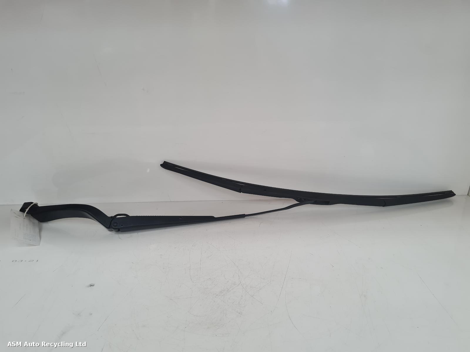 View Auto part Wiper Arm Land Rover Discovery Sport 2015