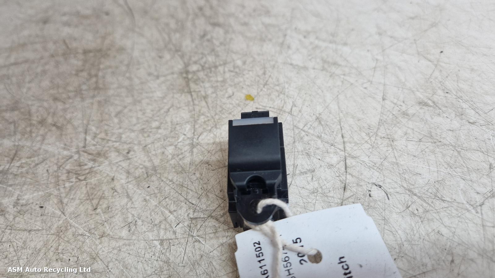 View Auto part Elect. Window Switch Land Rover Discovery Sport 2015