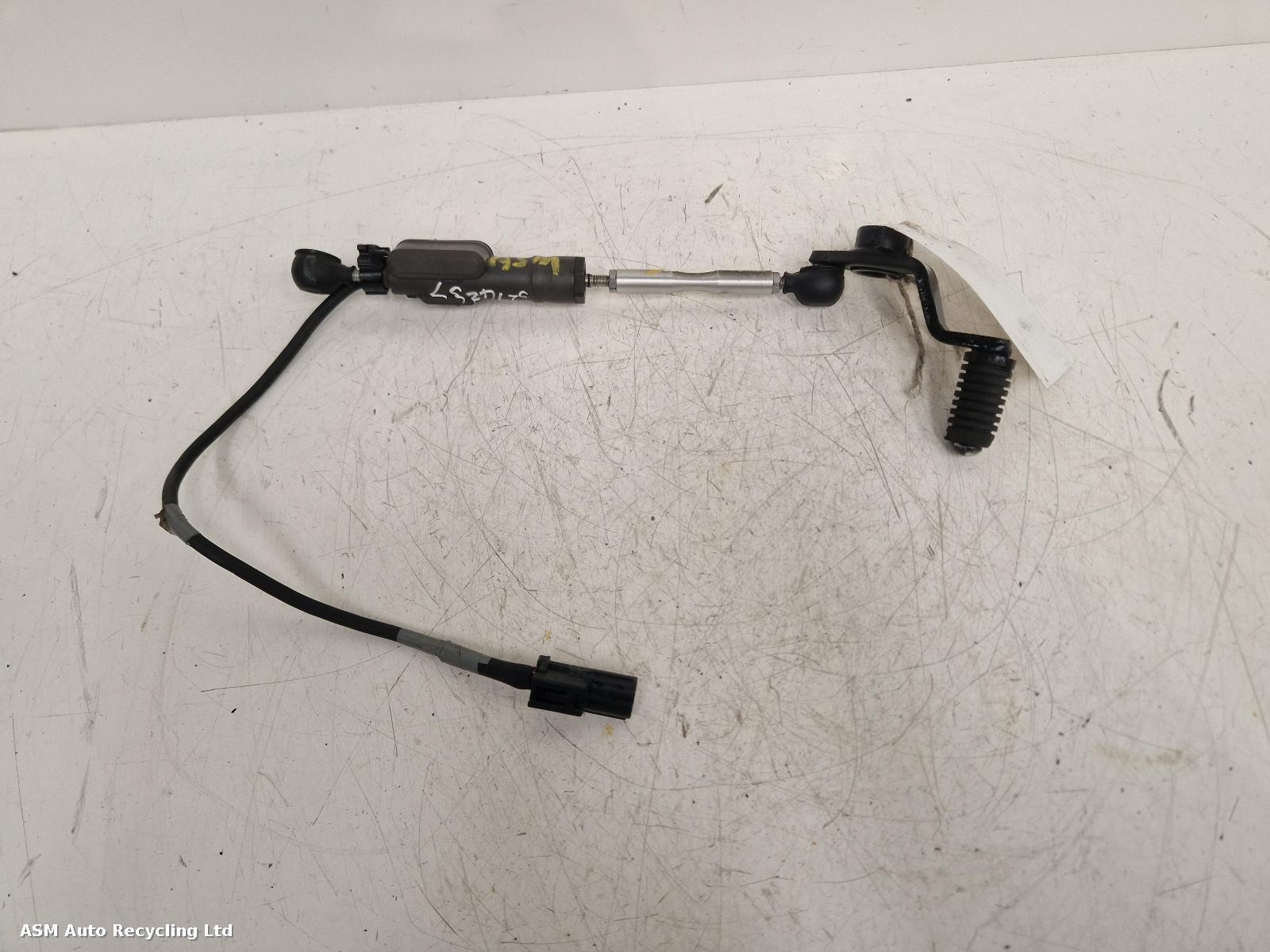 View Auto part Gear Linkage Yamaha Tracer 9 Gt 2024