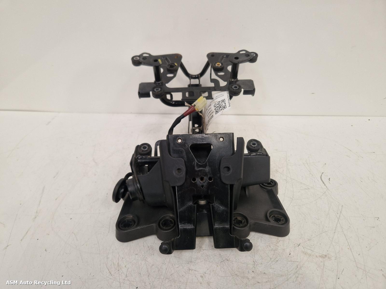 View Auto part Misc Bracket Yamaha Tracer 9 Gt 2024