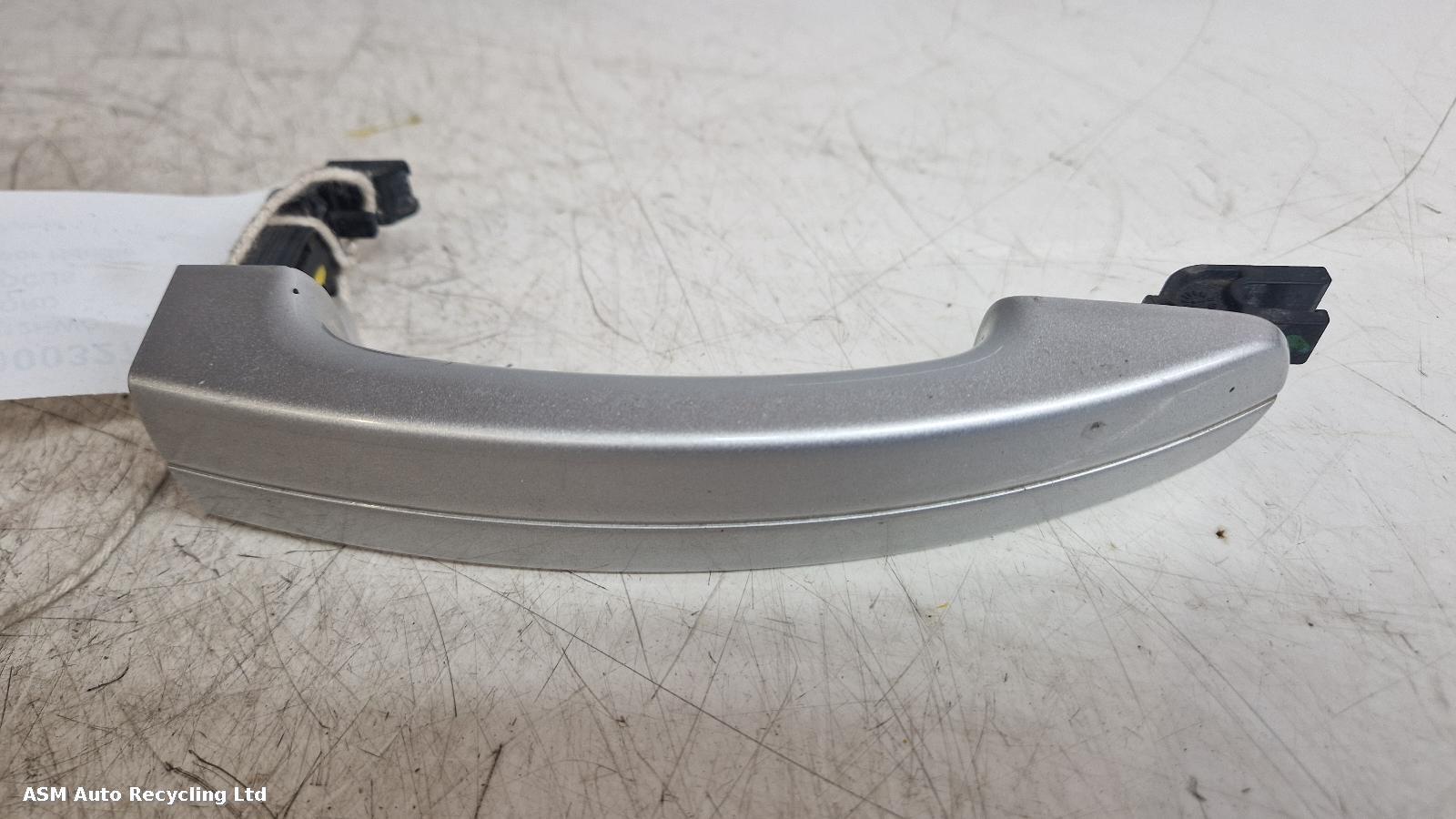 View Auto part Door Handle Ford Focus 2012