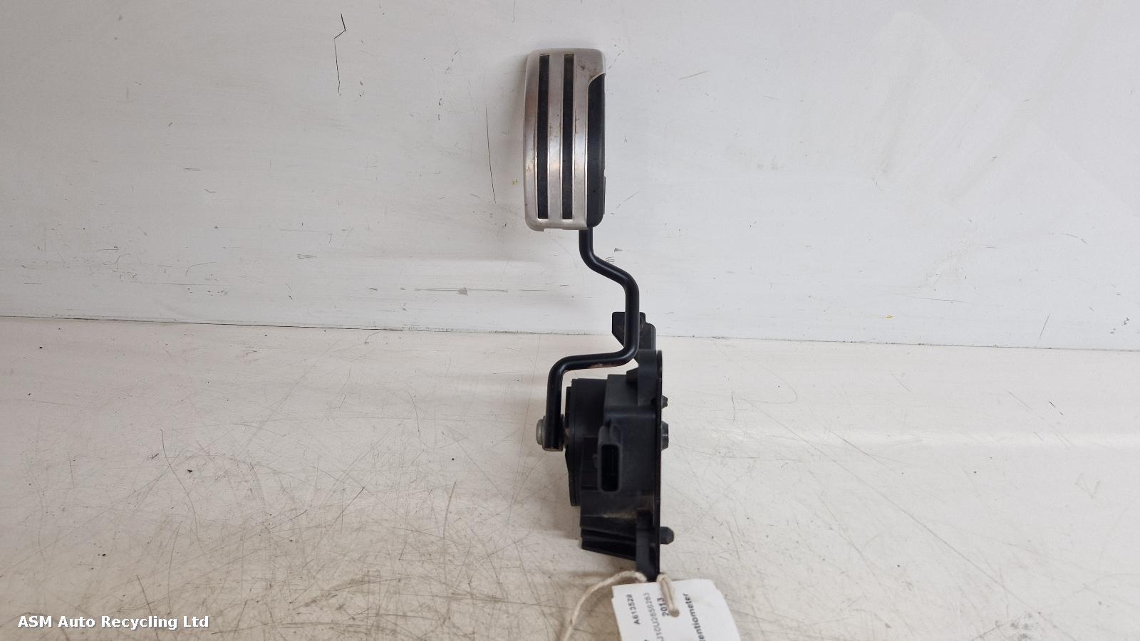 View Auto part Pedal Potentiometer Nissan Qashqai 2013