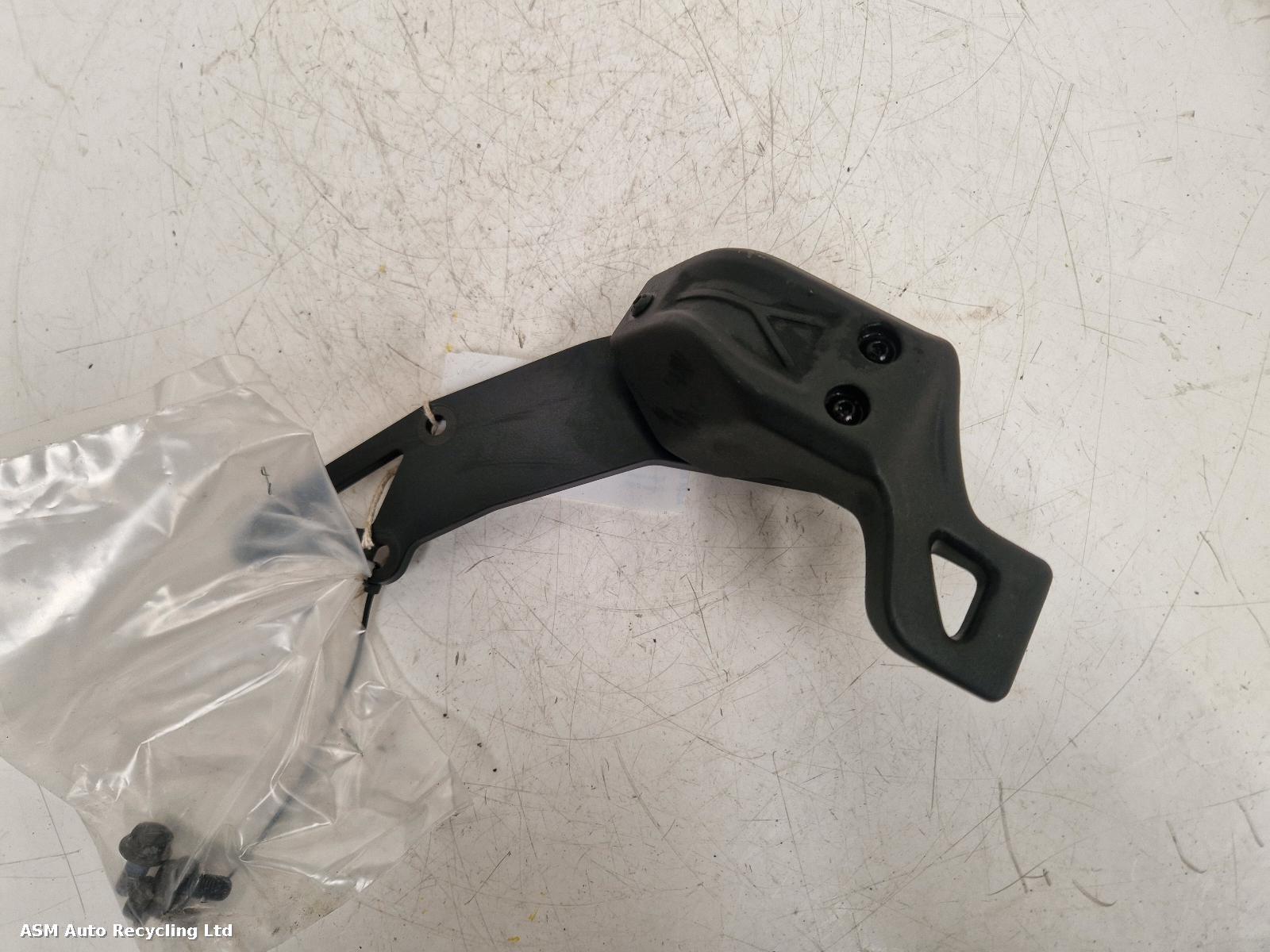 View Auto part Pannier Brackets Yamaha Tracer 9 Gt 2024