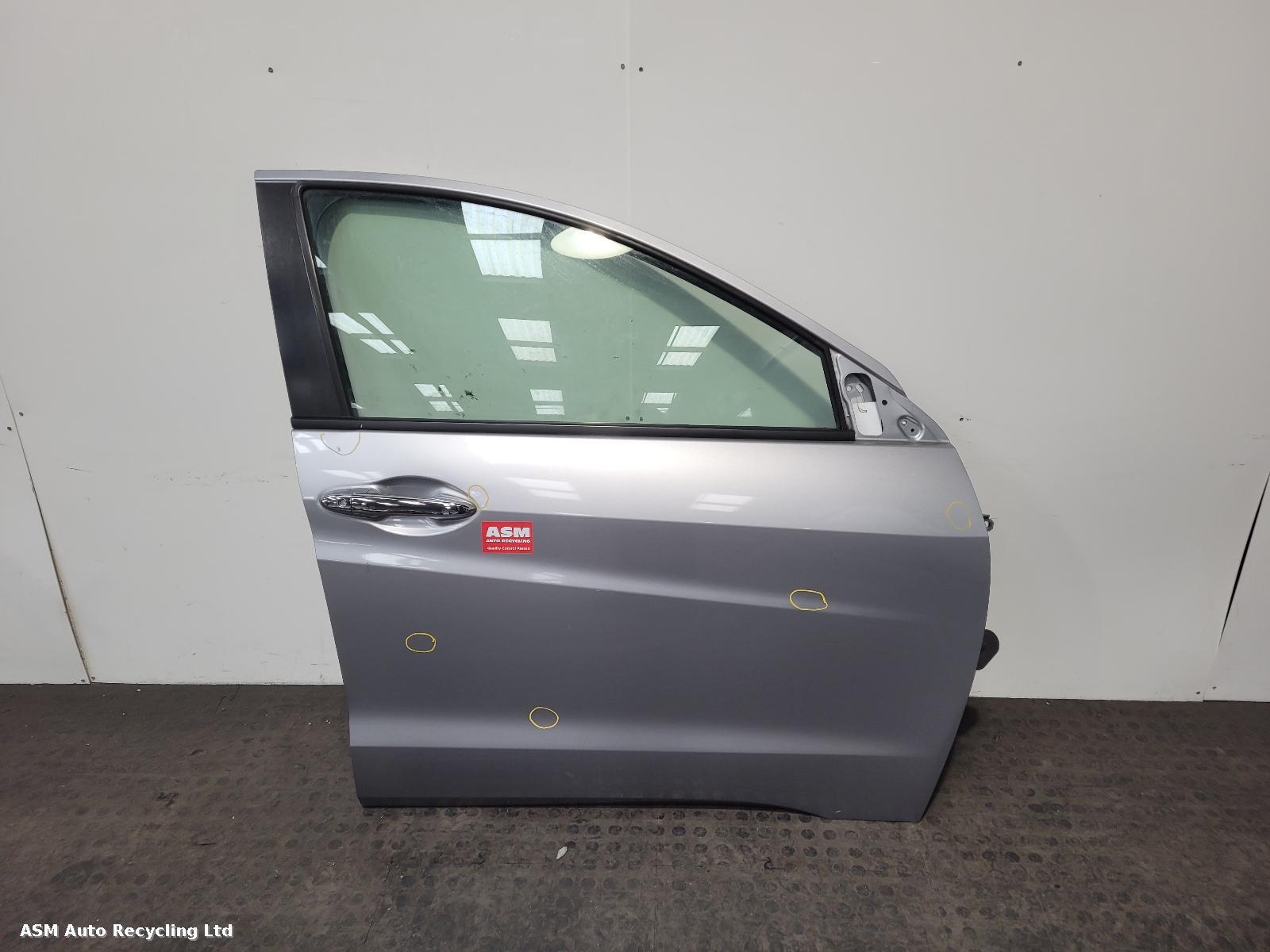View Auto part R Front Door Honda Hrv 2020