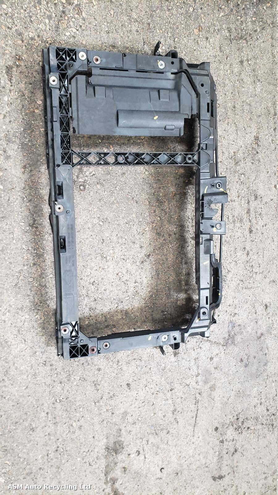 View Auto part Front Panel Ford Fiesta 2011