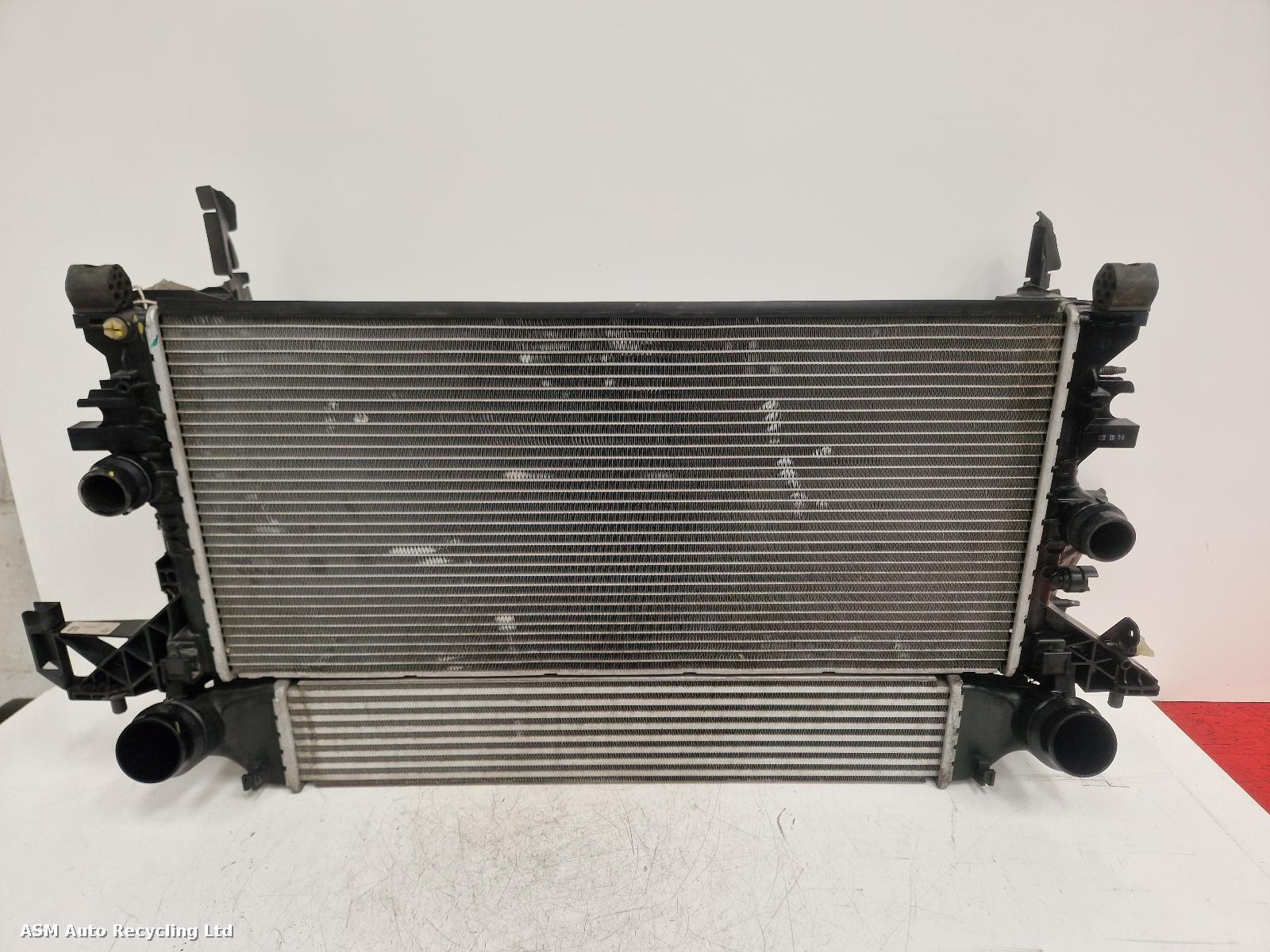 View Auto part Radiator Vauxhall Astra 2017