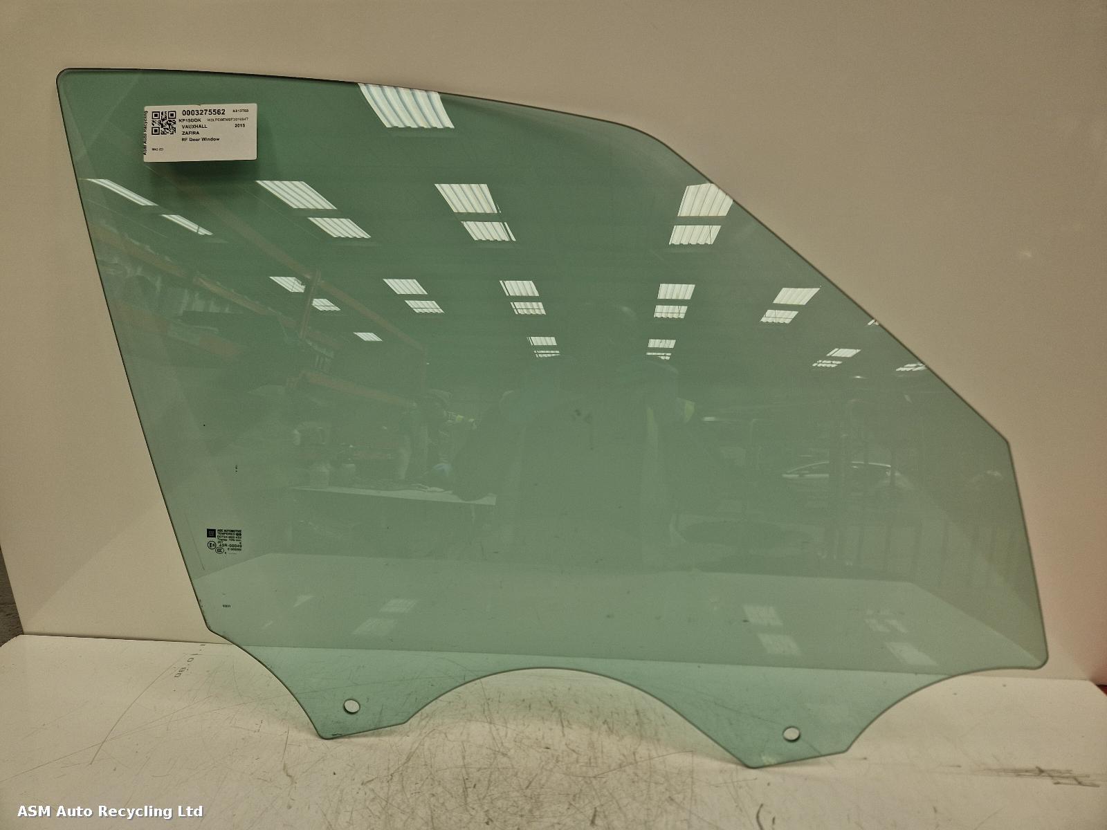 View Auto part RF Door Window Vauxhall Zafira 2015