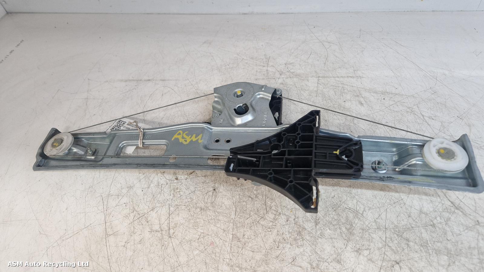 View Auto part LR Window Regulator Vauxhall Zafira 2015